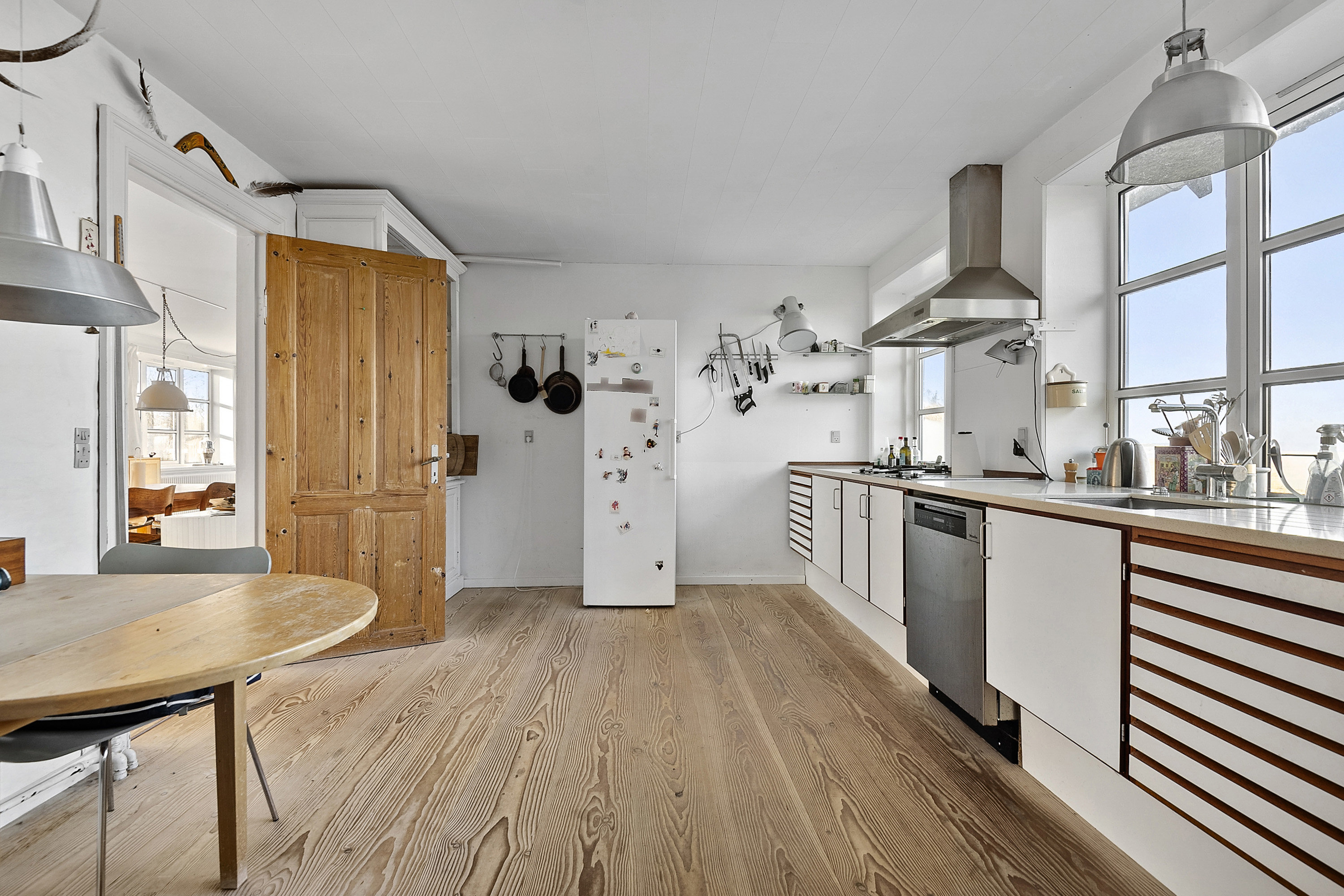 Fremhævet køkken billede i fuldskærmstilstand. Billede af Myrtuevej 19, 6710 Esbjerg V