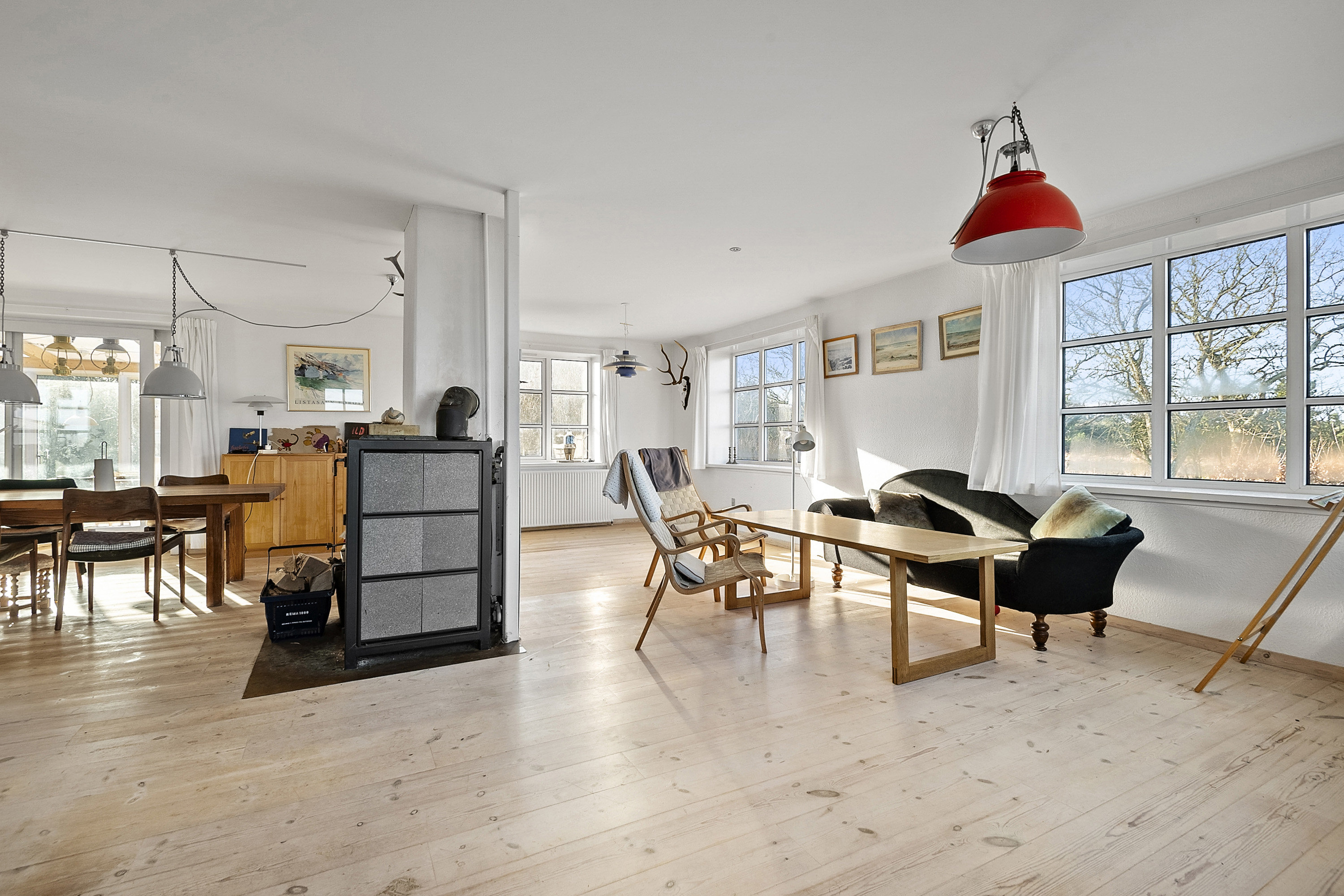 Fremhævet stue billede i fuldskærmstilstand. Billede af Myrtuevej 19, 6710 Esbjerg V