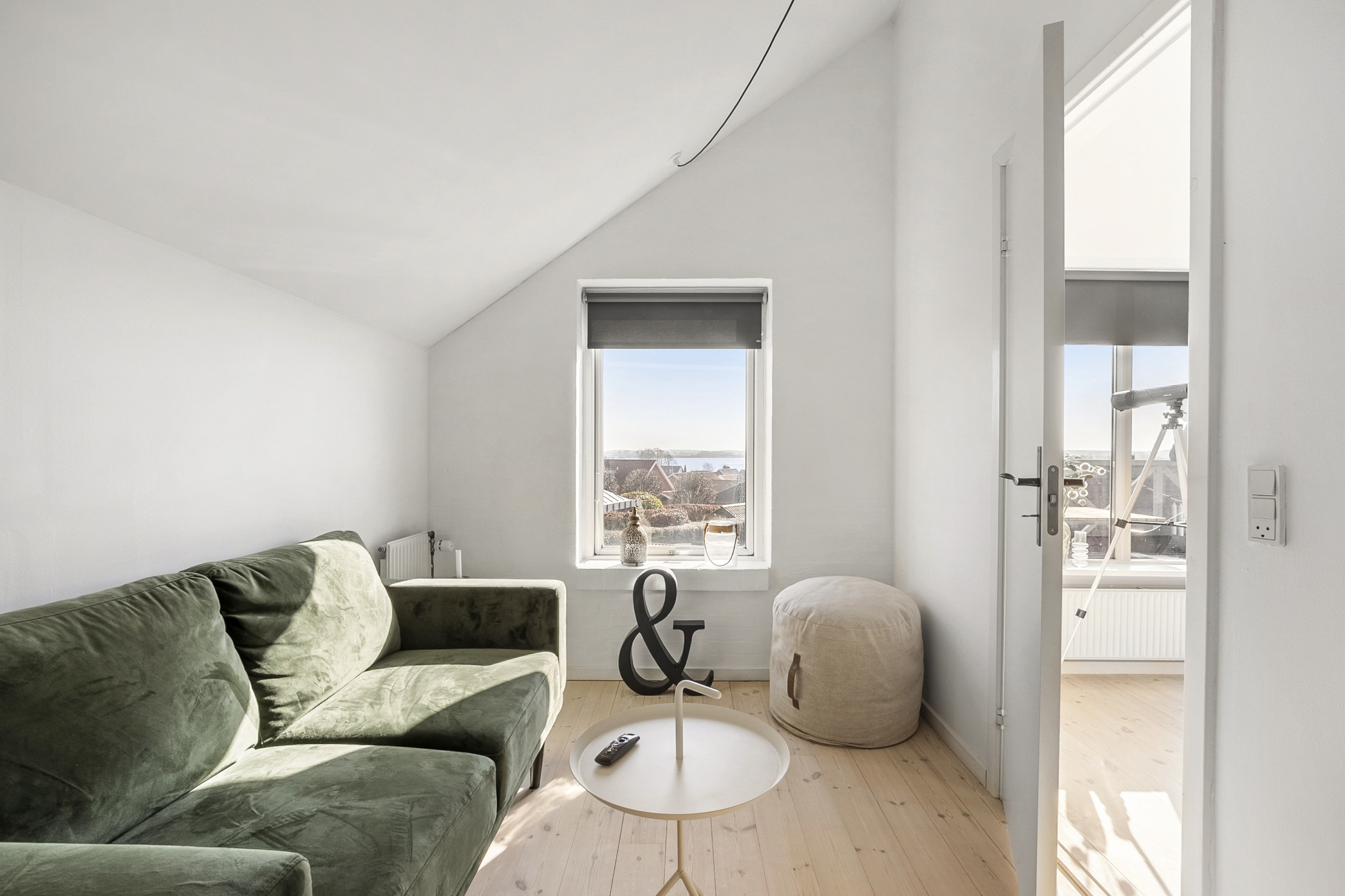 Fremhævet stue billede i fuldskærmstilstand. Billede af Strandgårds Alle 138, 5300 Kerteminde