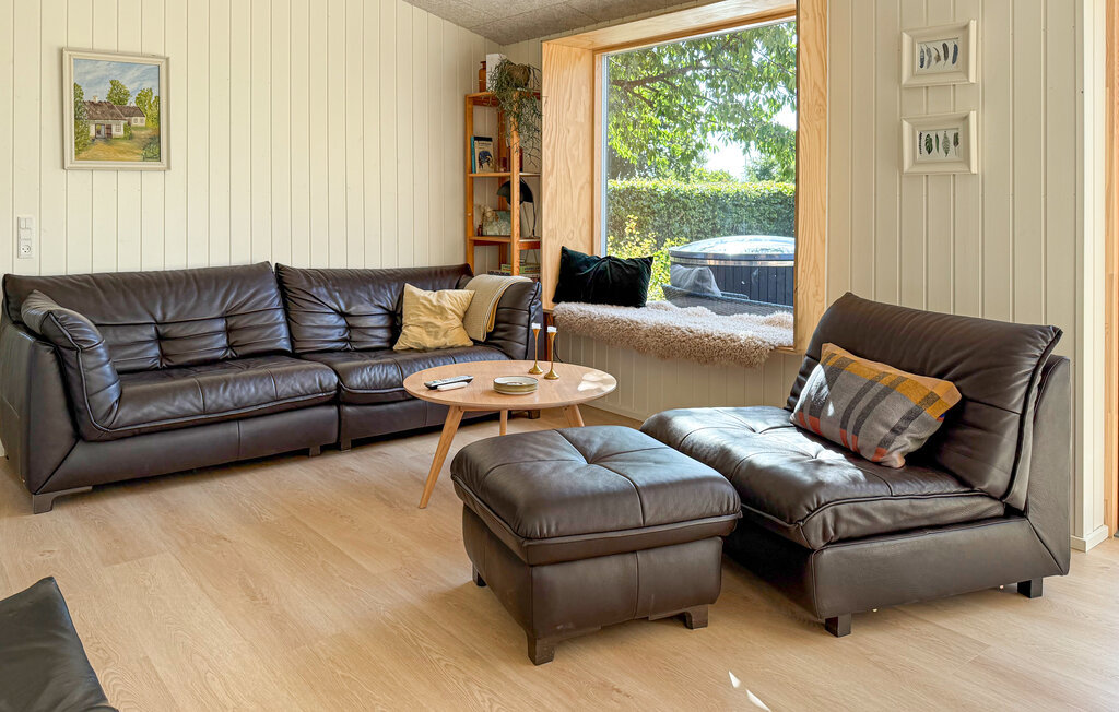 Fremhævet  billede i fuldskærmstilstand. Billede af Valmuevej 25, Følle Strand, 8410 Rønde