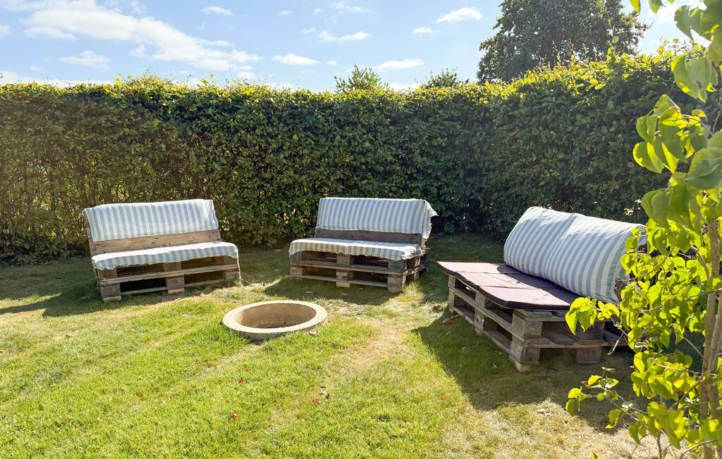 Fremhævet  billede i fuldskærmstilstand. Billede af Valmuevej 25, Følle Strand, 8410 Rønde