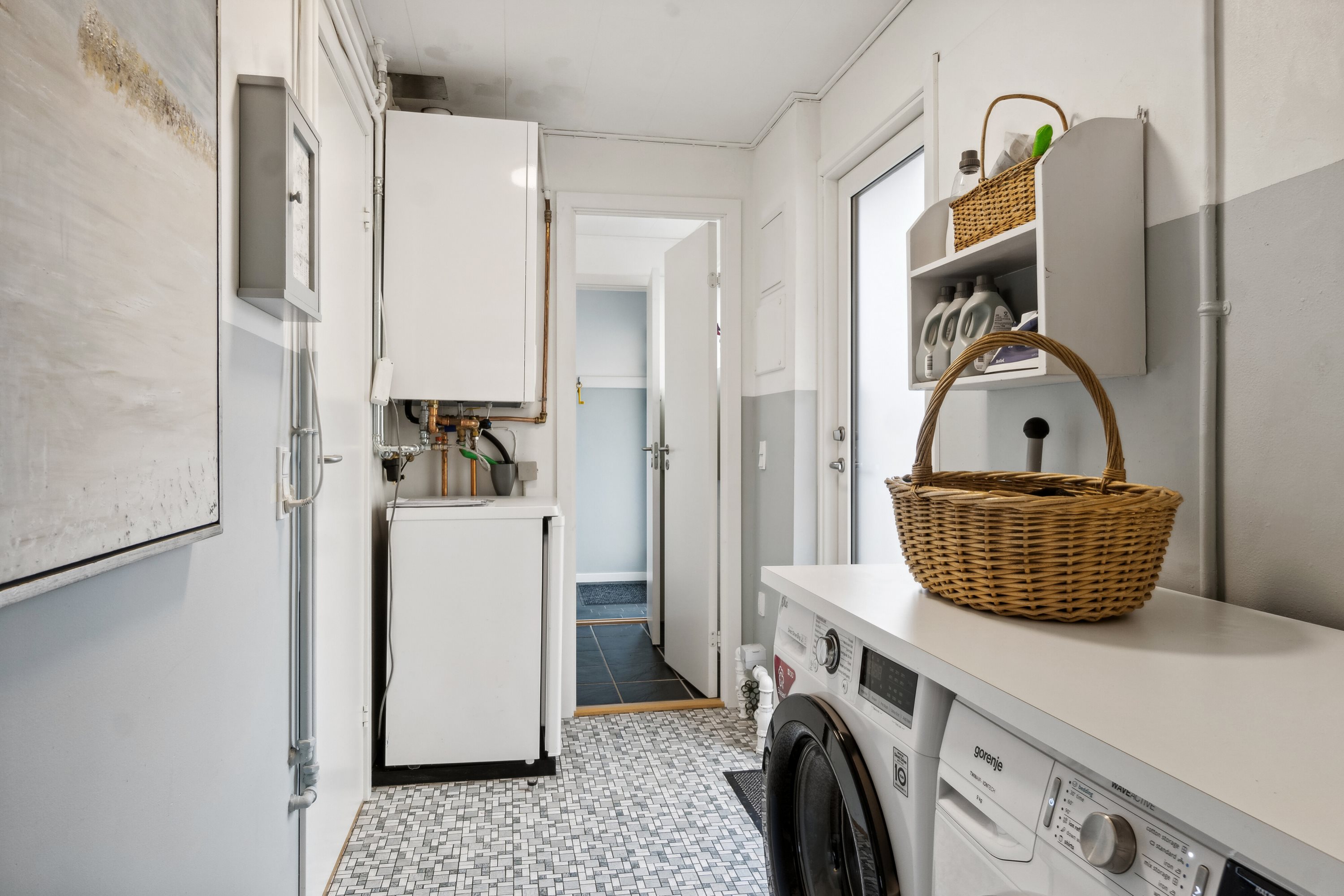 Fremhævet indendørs billede i fuldskærmstilstand. Billede af Gl. Frederiksborgvej 80, Ny Hammersholt, 3400 Hillerød