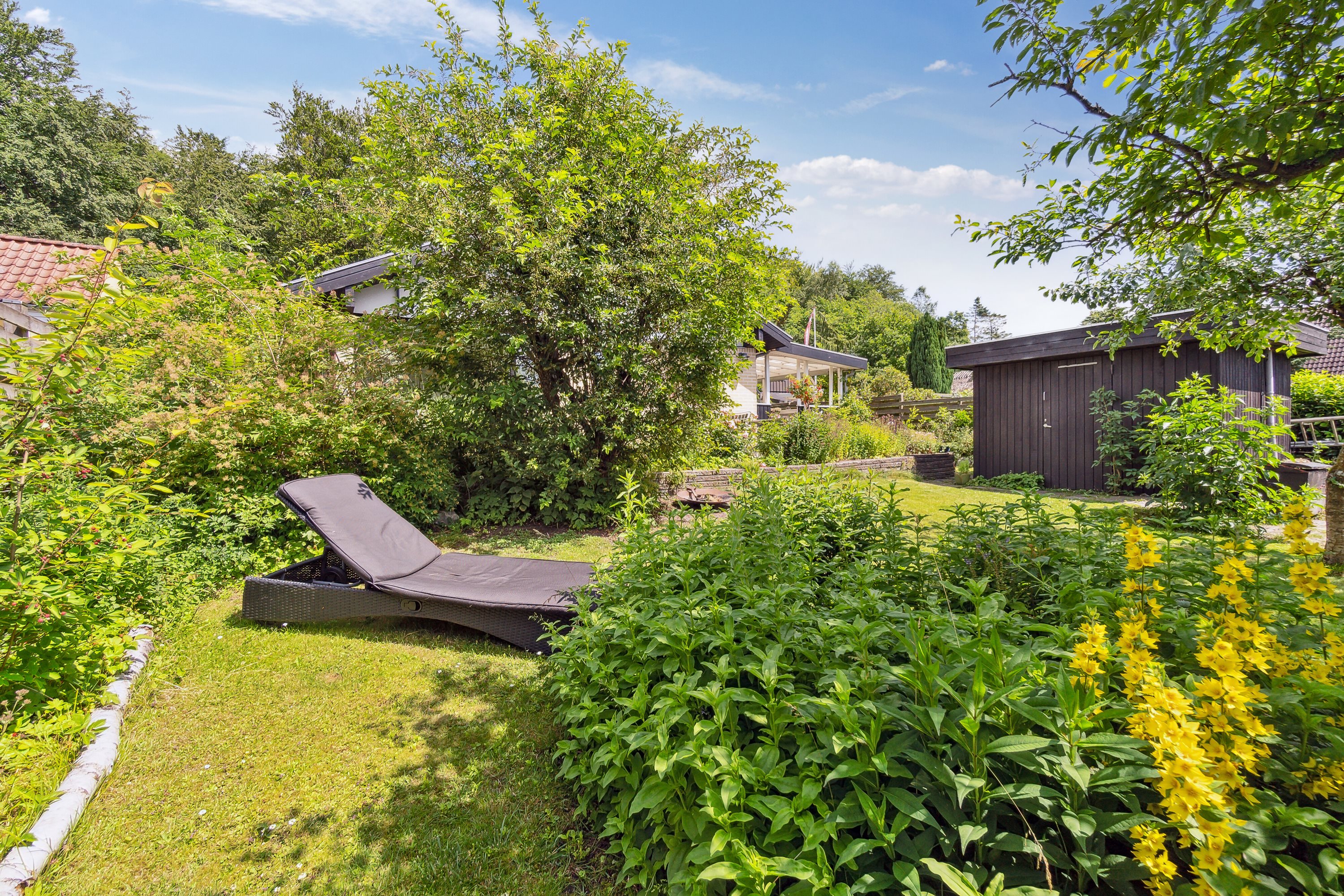 Fremhævet have billede i fuldskærmstilstand. Billede af Gl. Frederiksborgvej 80, Ny Hammersholt, 3400 Hillerød