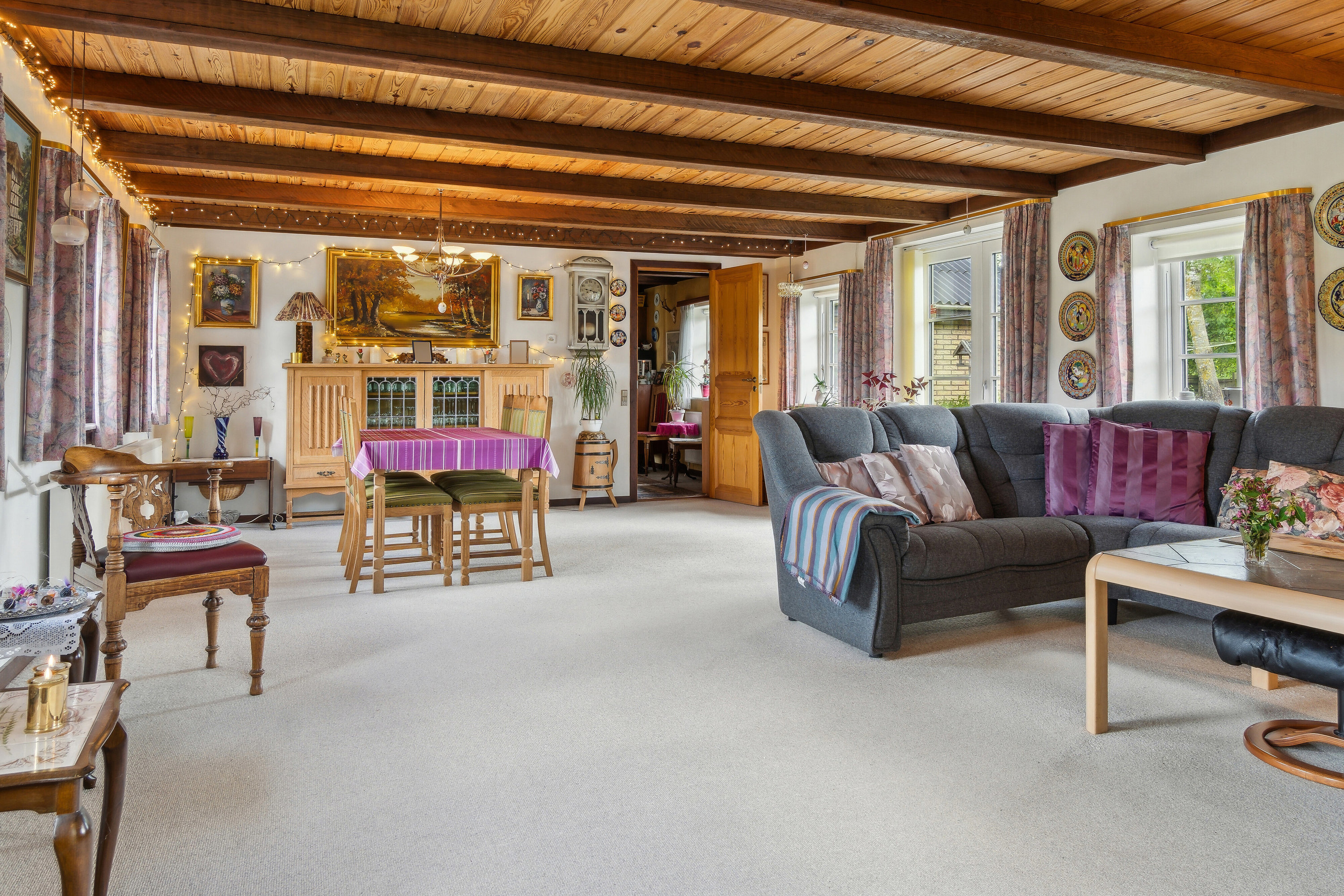 Fremhævet stue billede i fuldskærmstilstand. Billede af Præstemarken 16, Nr Onsild, 9500 Hobro