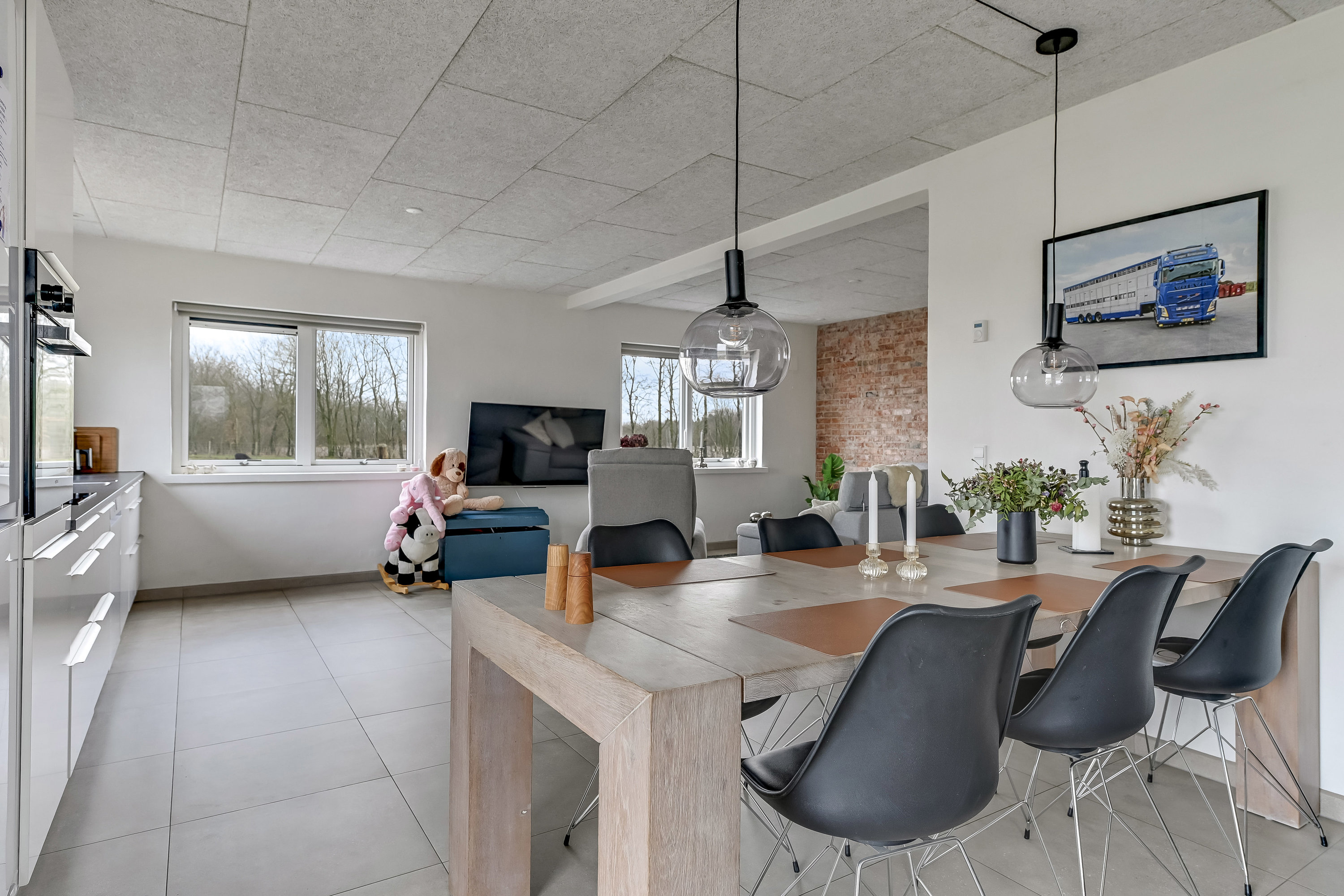 Fremhævet stue billede i fuldskærmstilstand. Billede af Ølgodvej 13, Jerrig, 7200 Grindsted