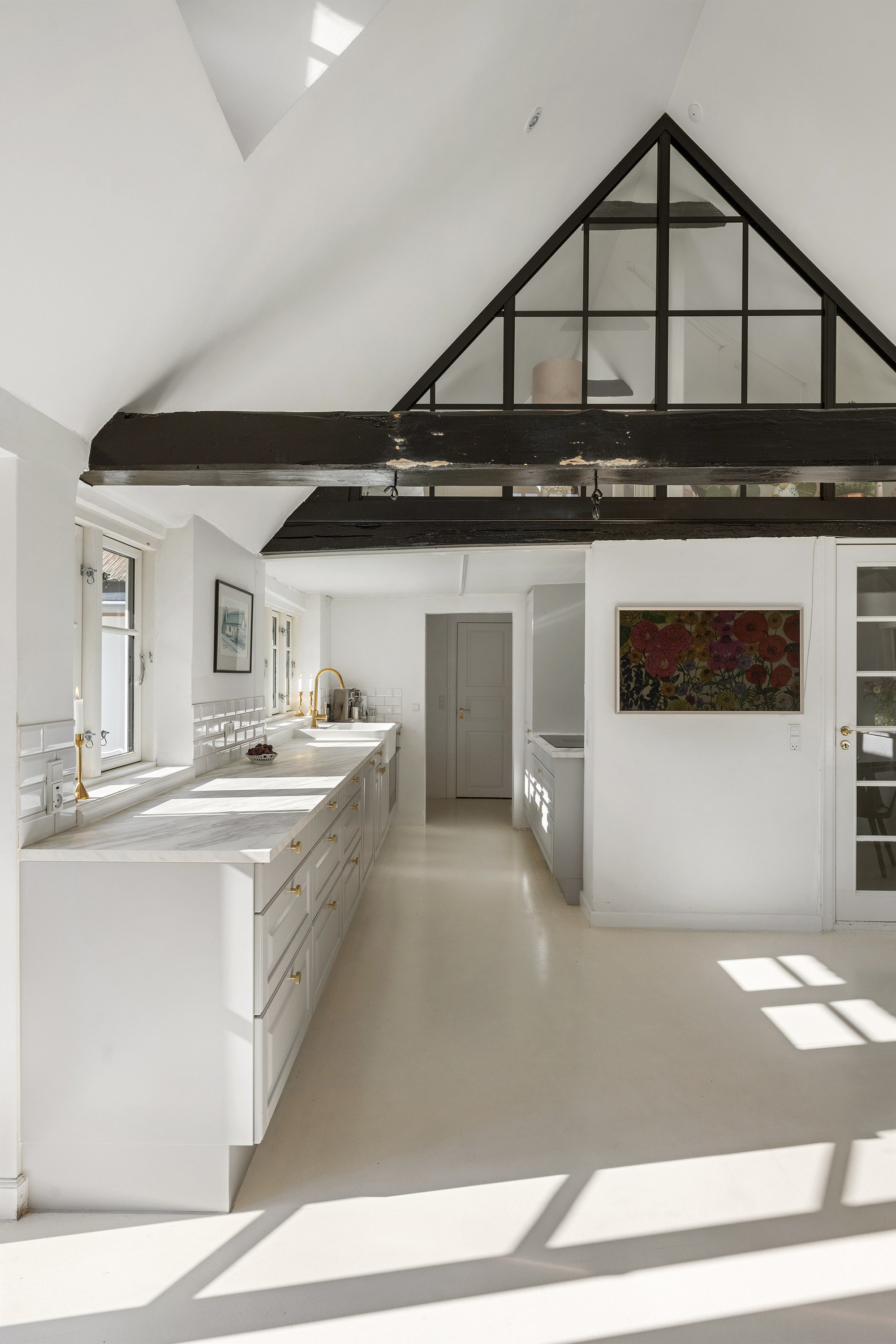 Fremhævet køkken billede i fuldskærmstilstand. Billede af Kohavevej 13, Trørød, 2950 Vedbæk