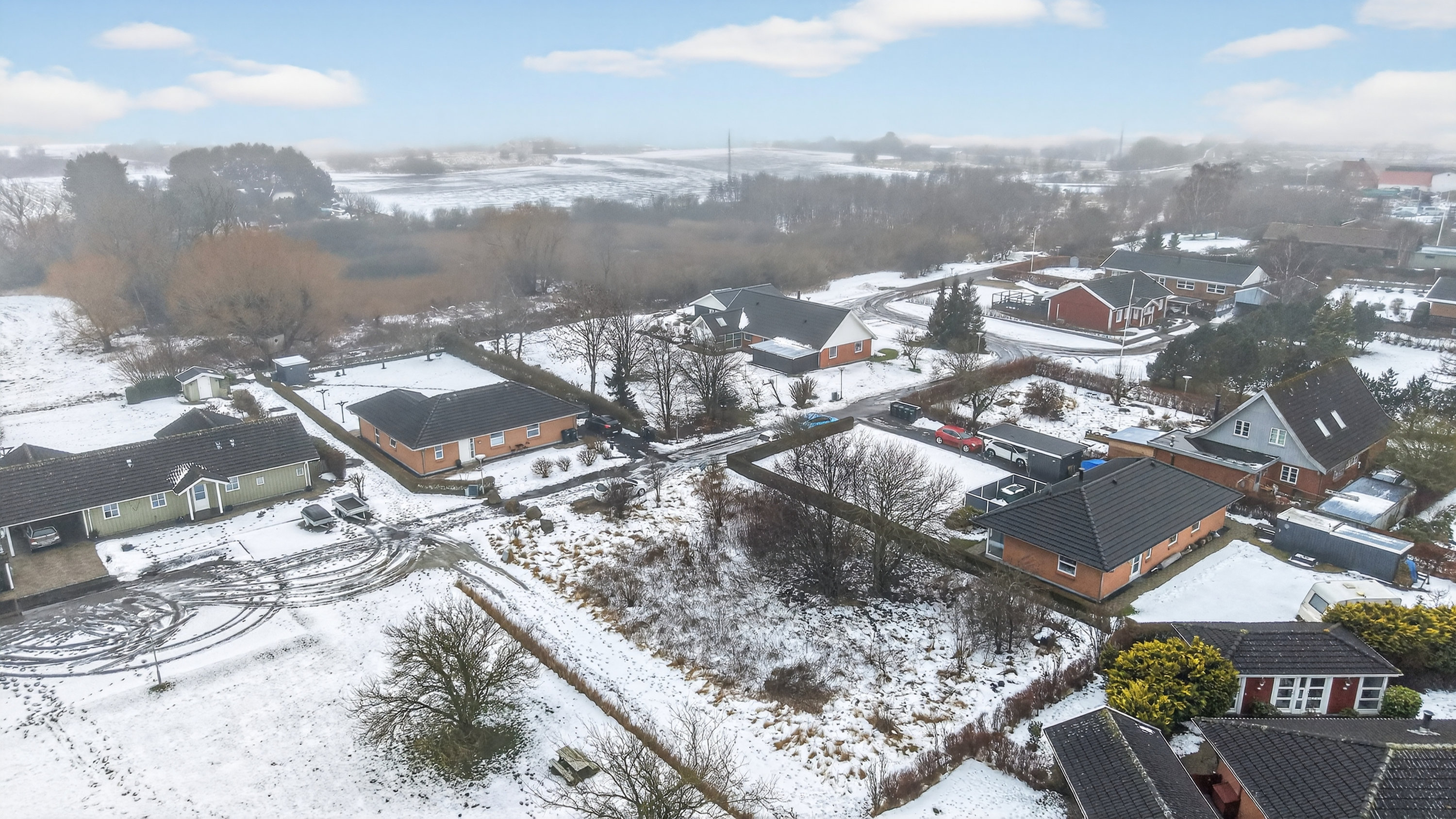 Fremhævet luftfoto billede i fuldskærmstilstand. Billede af Ericalyngen 8, 4573 Højby