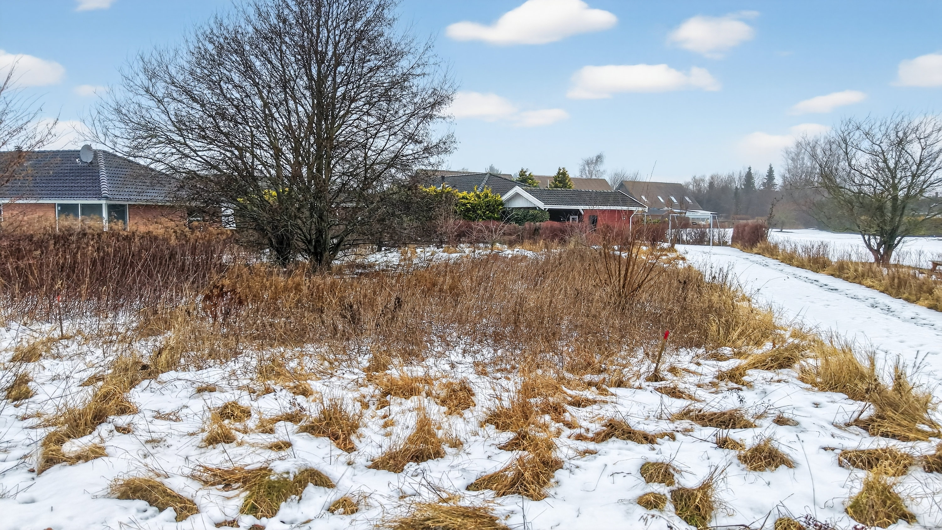 Fremhævet grund billede i fuldskærmstilstand. Billede af Ericalyngen 8, 4573 Højby