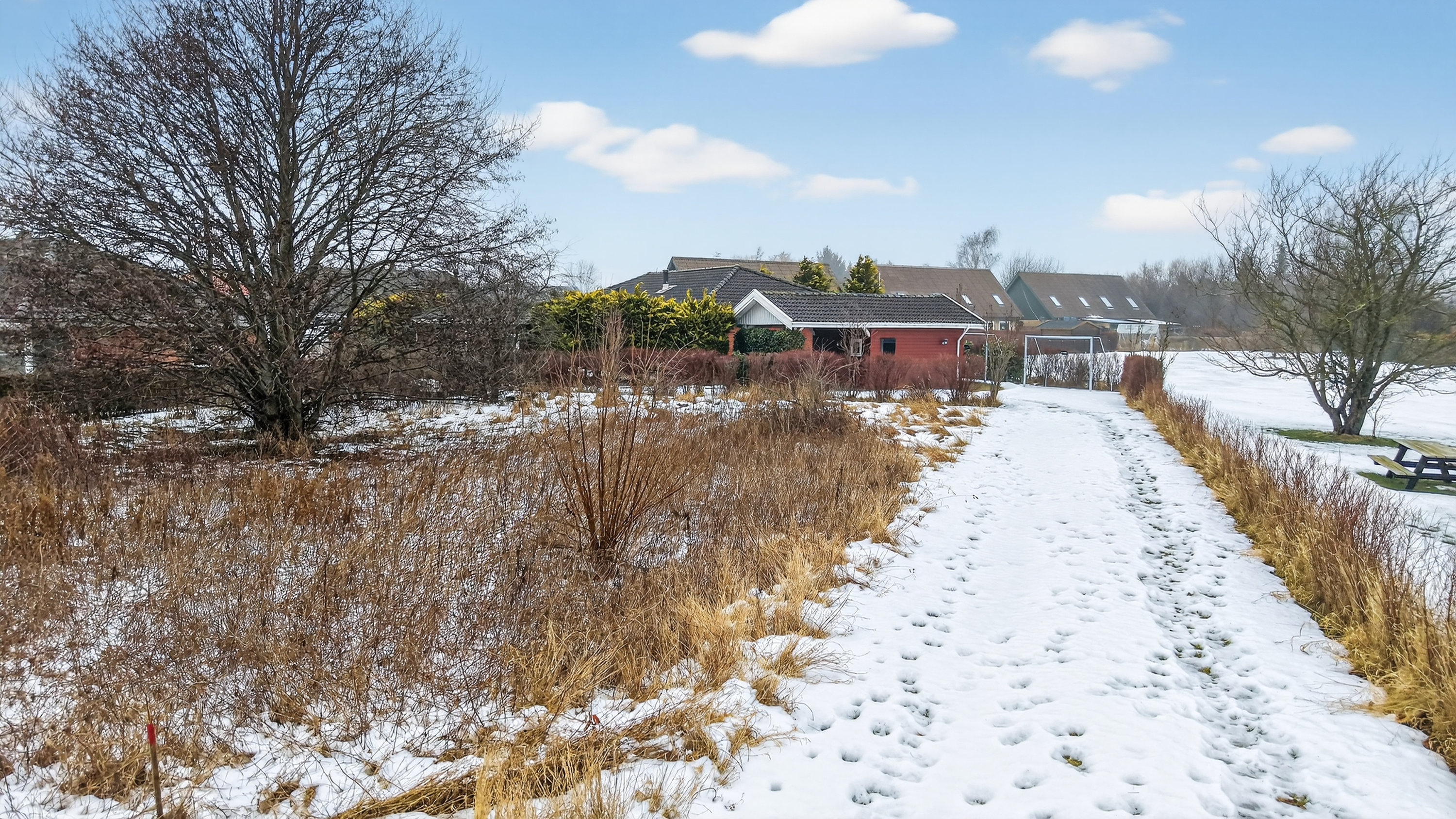 Fremhævet grund billede i fuldskærmstilstand. Billede af Ericalyngen 8, 4573 Højby