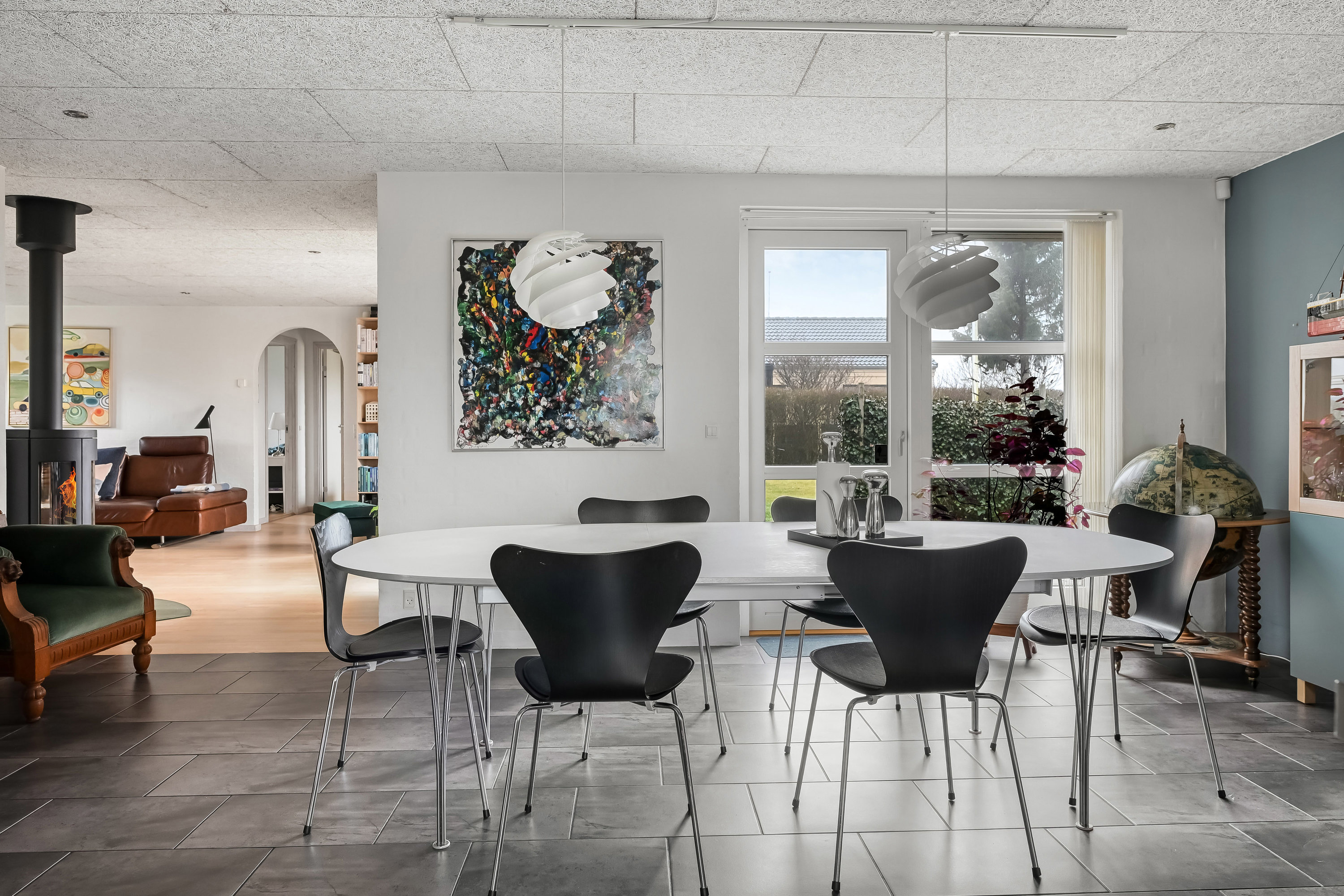 Fremhævet stue billede i fuldskærmstilstand. Billede af Lillevang 56, 7190 Billund