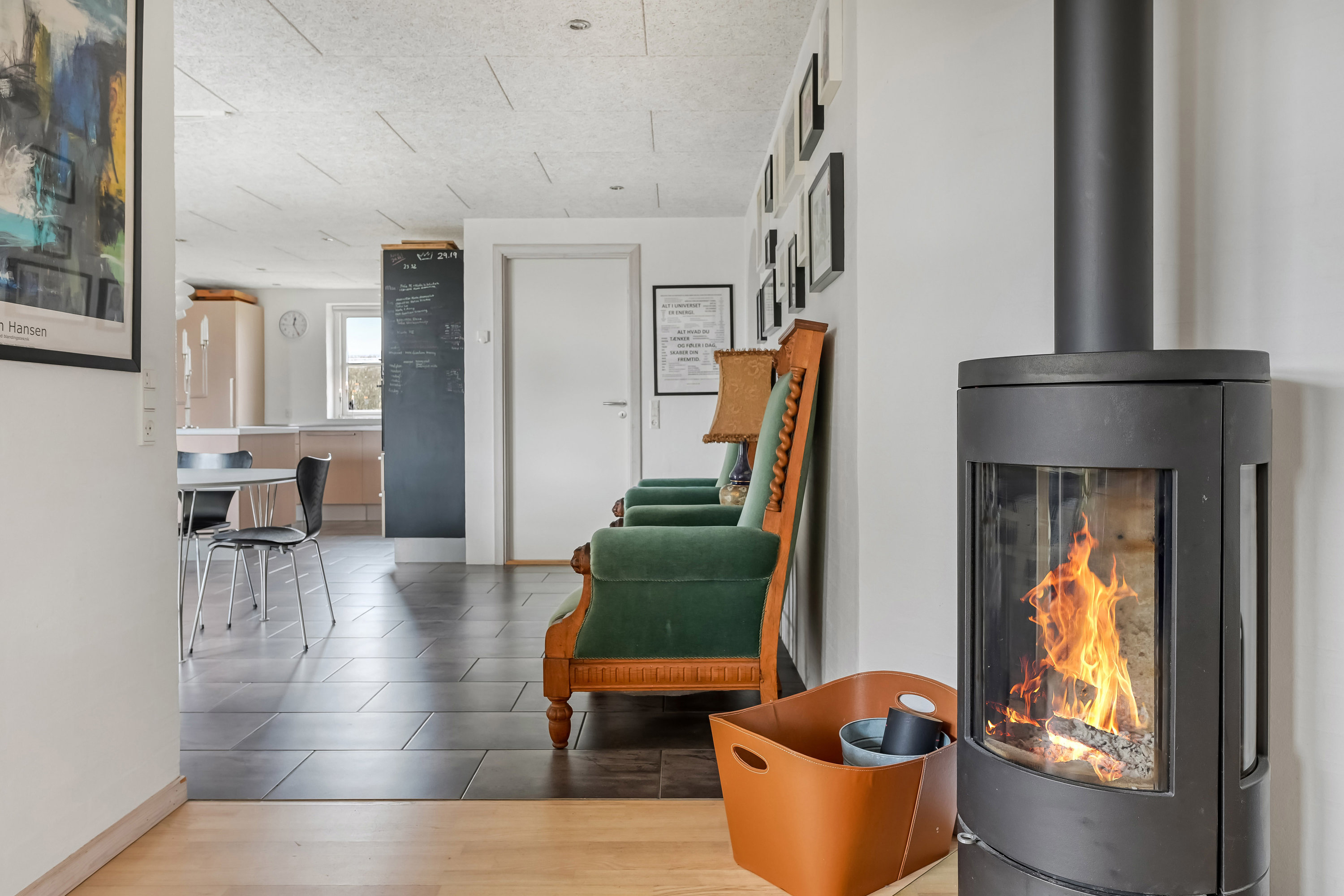 Fremhævet stue billede i fuldskærmstilstand. Billede af Lillevang 56, 7190 Billund