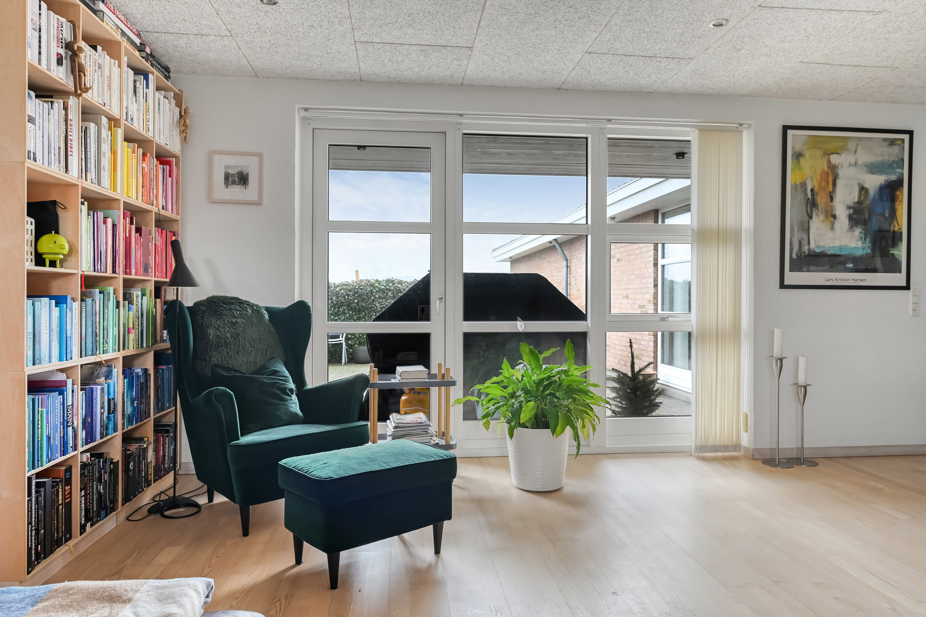 Fremhævet stue billede i fuldskærmstilstand. Billede af Lillevang 56, 7190 Billund