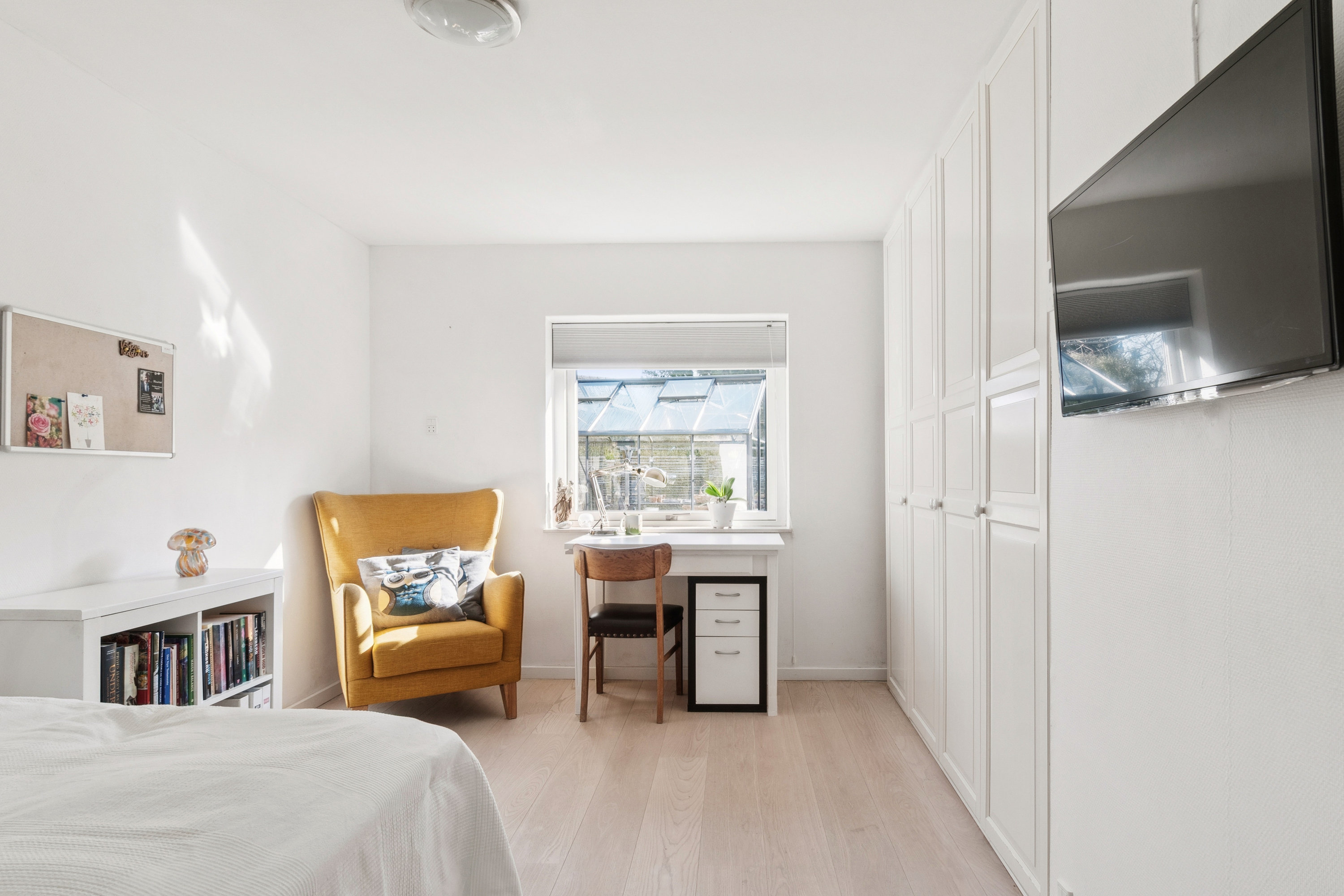 Fremhævet værelse billede i fuldskærmstilstand. Billede af Alexander Svedstrups Vej 3, 3140 Ålsgårde