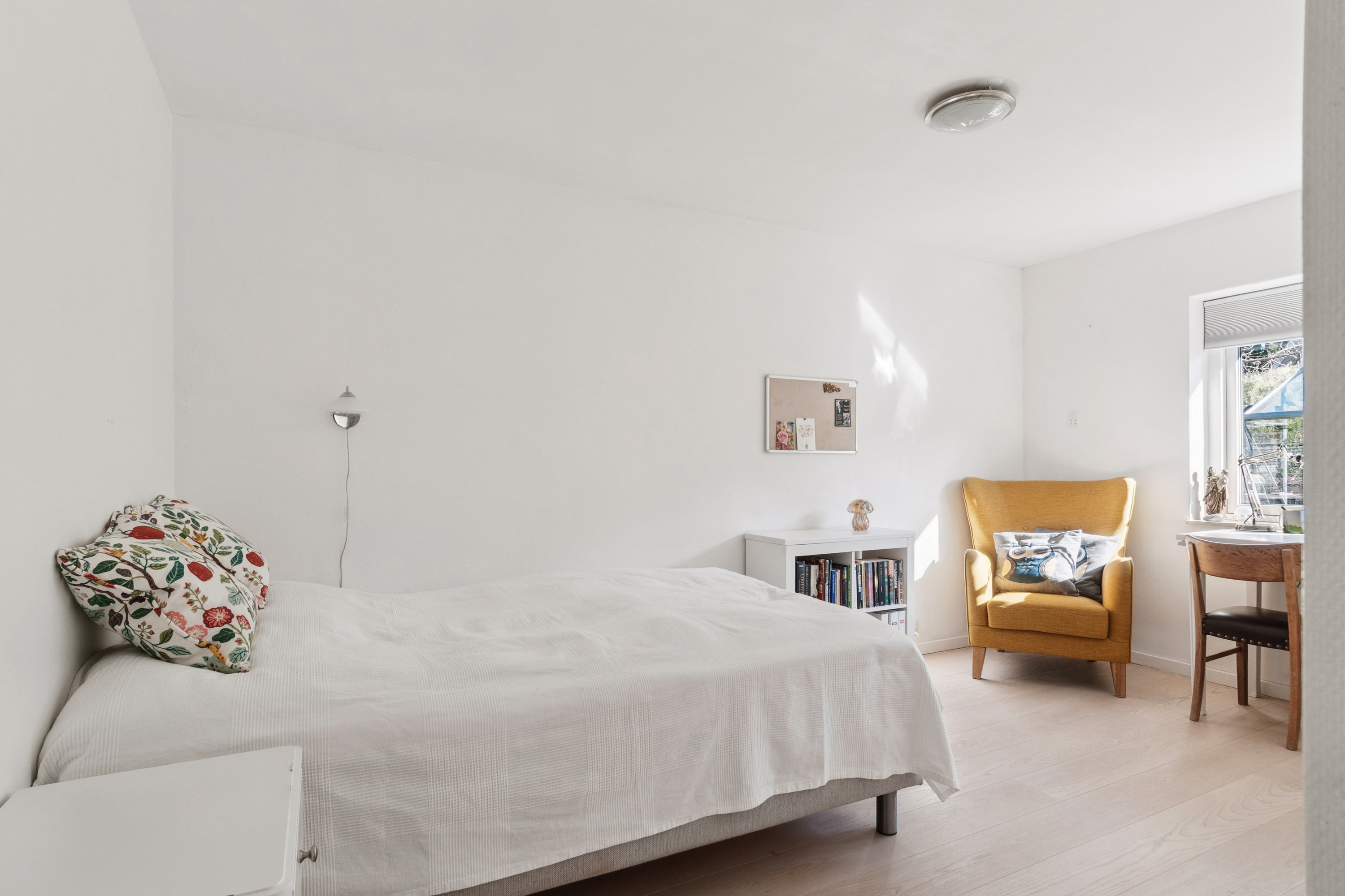 Fremhævet værelse billede i fuldskærmstilstand. Billede af Alexander Svedstrups Vej 3, 3140 Ålsgårde