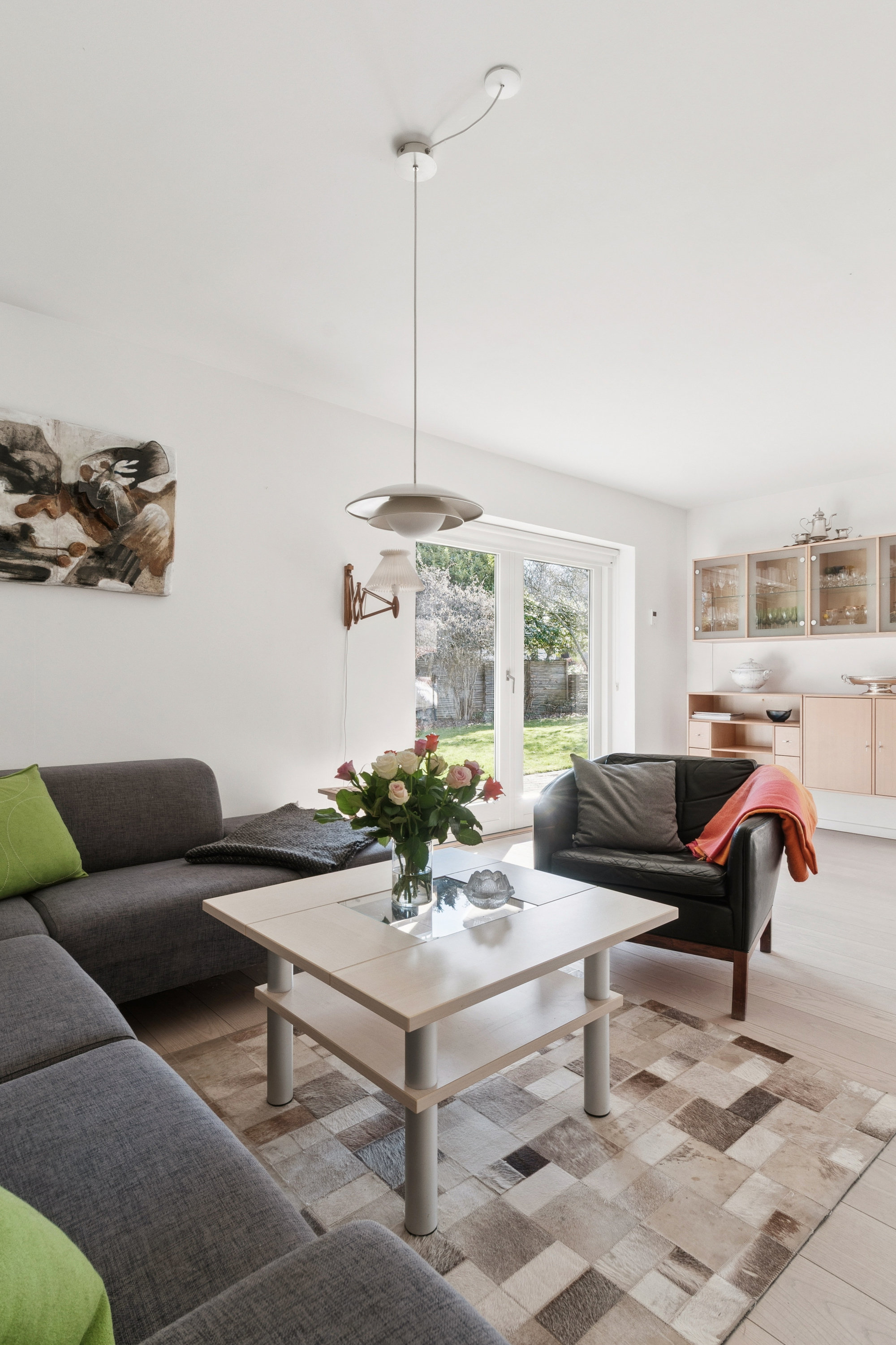 Fremhævet stue billede i fuldskærmstilstand. Billede af Alexander Svedstrups Vej 3, 3140 Ålsgårde