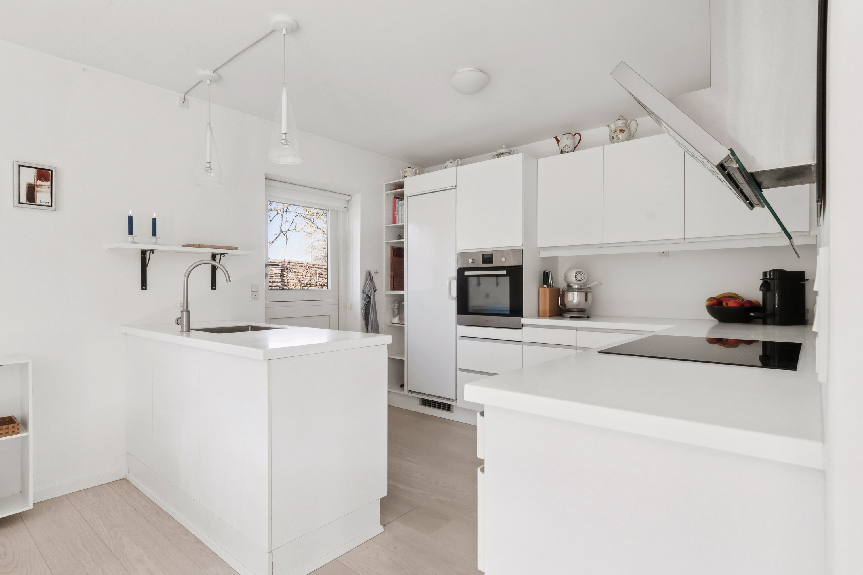 Fremhævet køkken billede i fuldskærmstilstand. Billede af Alexander Svedstrups Vej 3, 3140 Ålsgårde