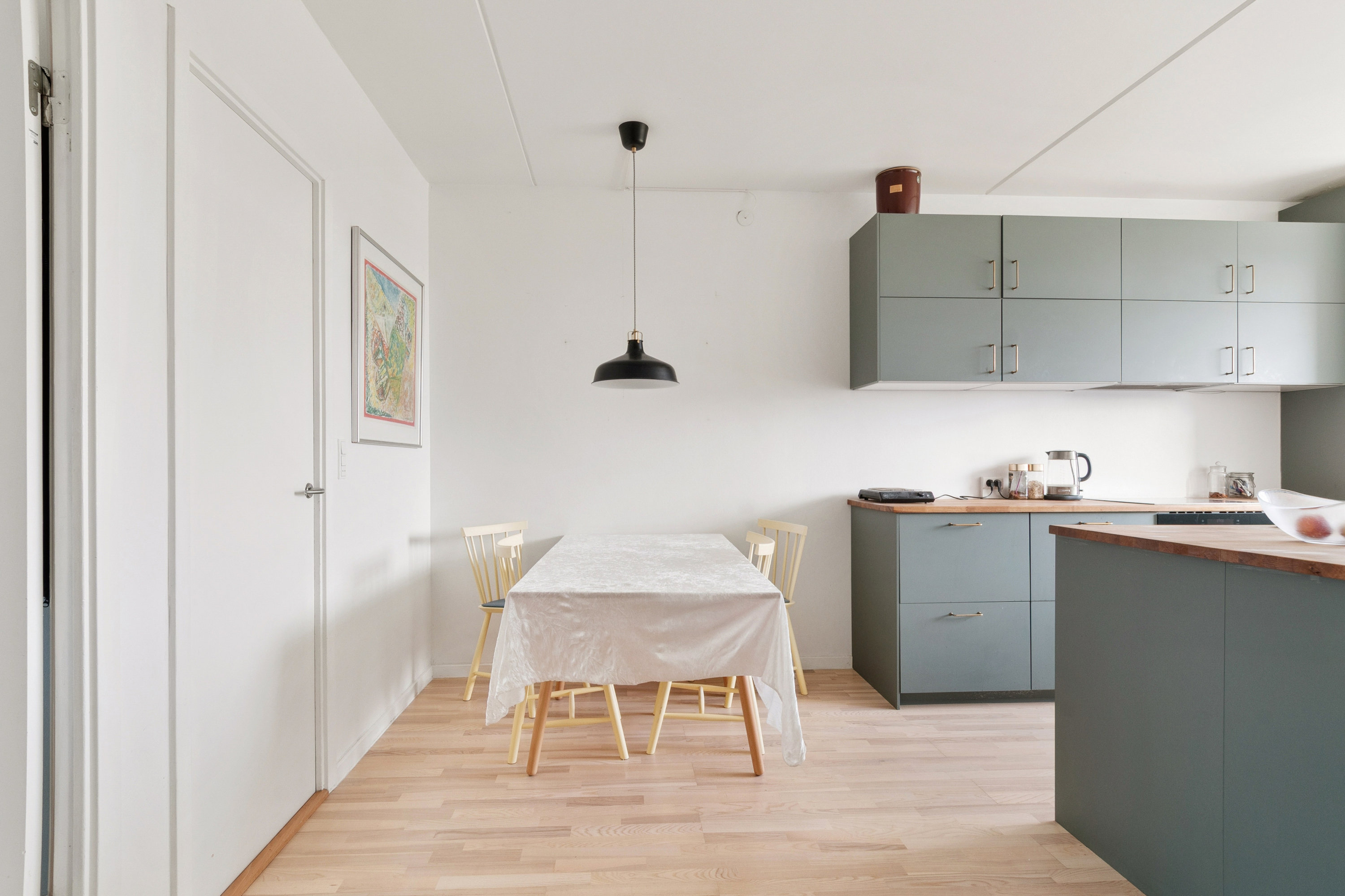 Fremhævet køkken billede i fuldskærmstilstand. Billede af Rugmarken 75, 2. th., Mørdrup, 3060 Espergærde