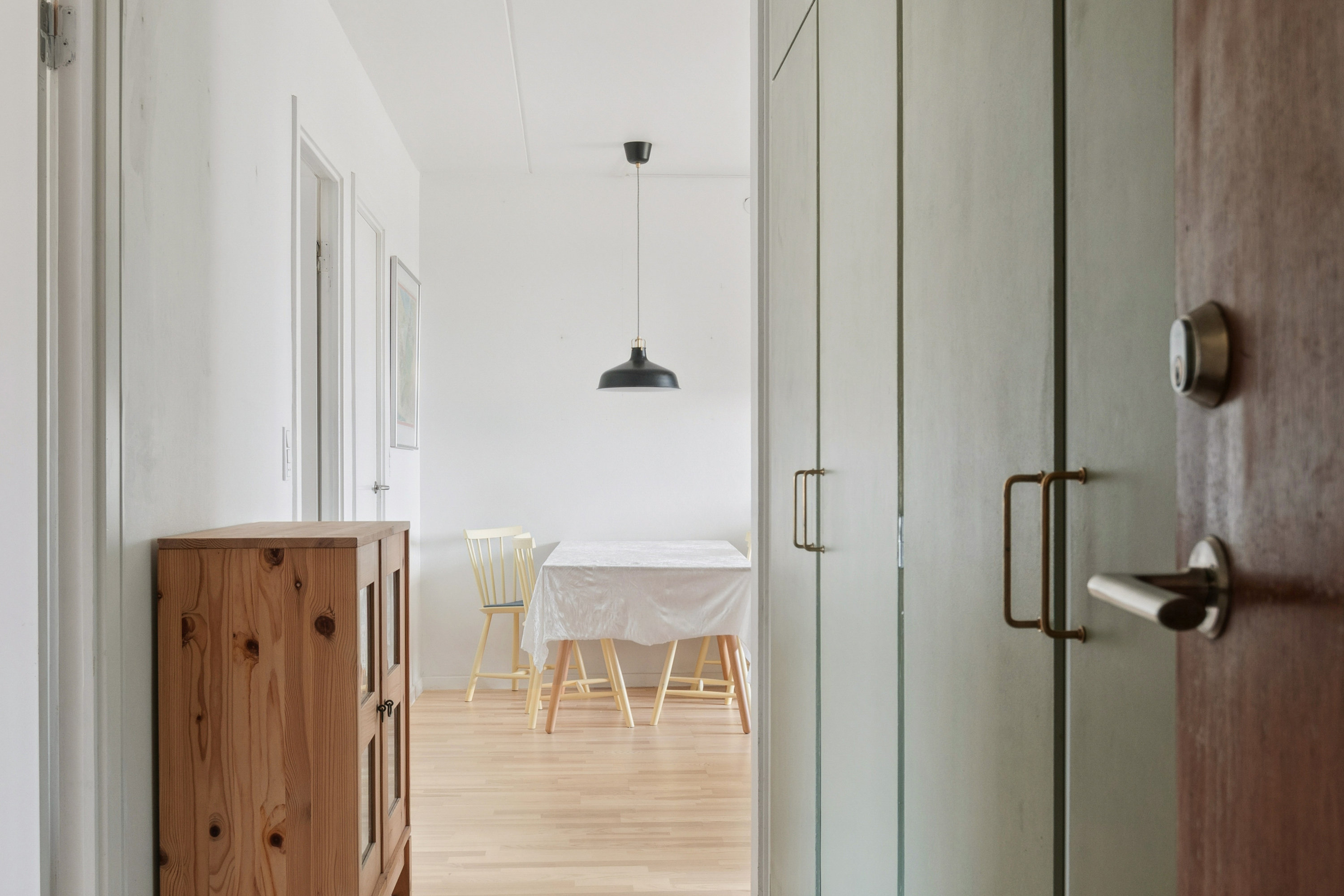 Fremhævet gang billede i fuldskærmstilstand. Billede af Rugmarken 75, 2. th., Mørdrup, 3060 Espergærde