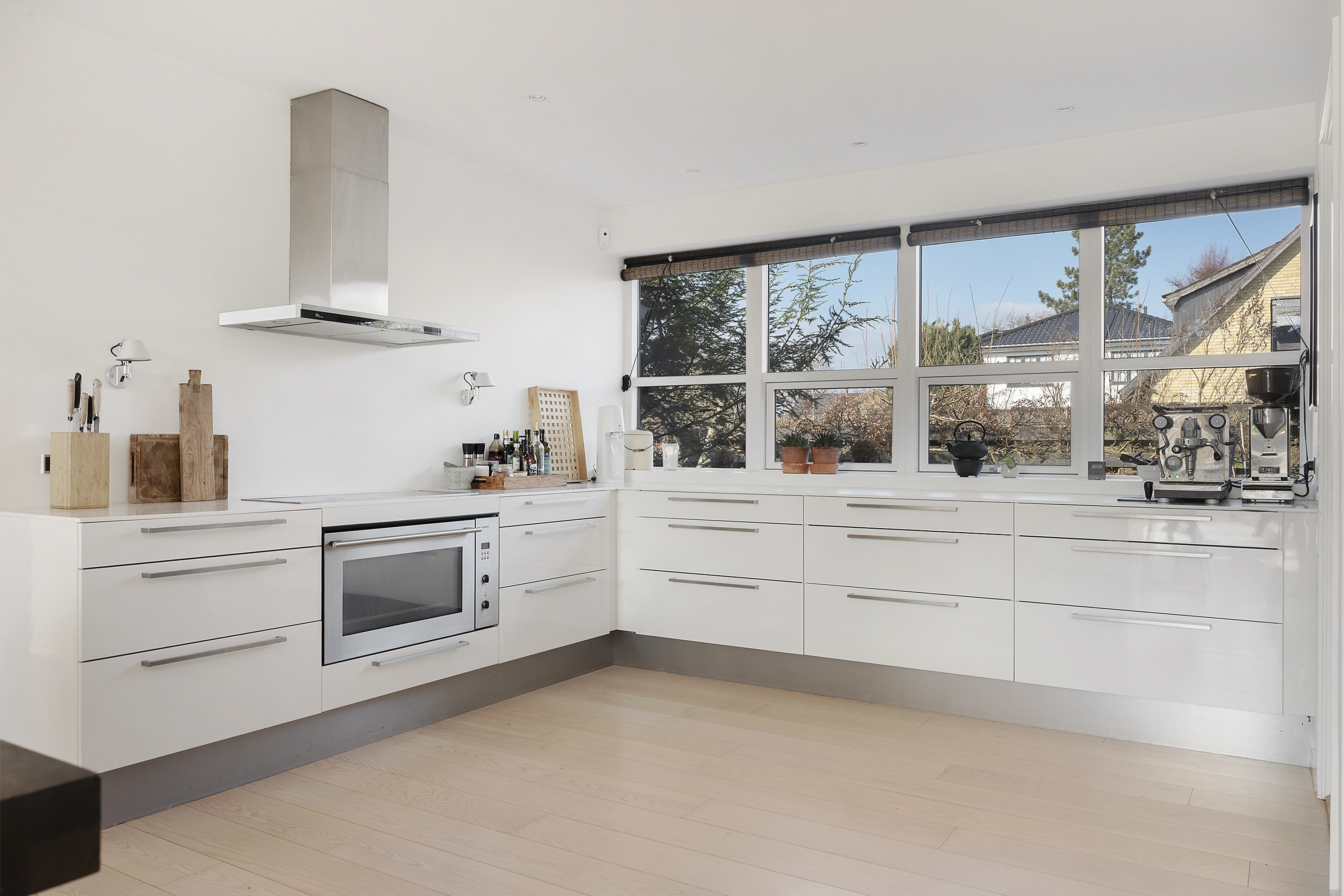 Fremhævet køkken billede i fuldskærmstilstand. Billede af Trontedammen 12, Trørød, 2950 Vedbæk