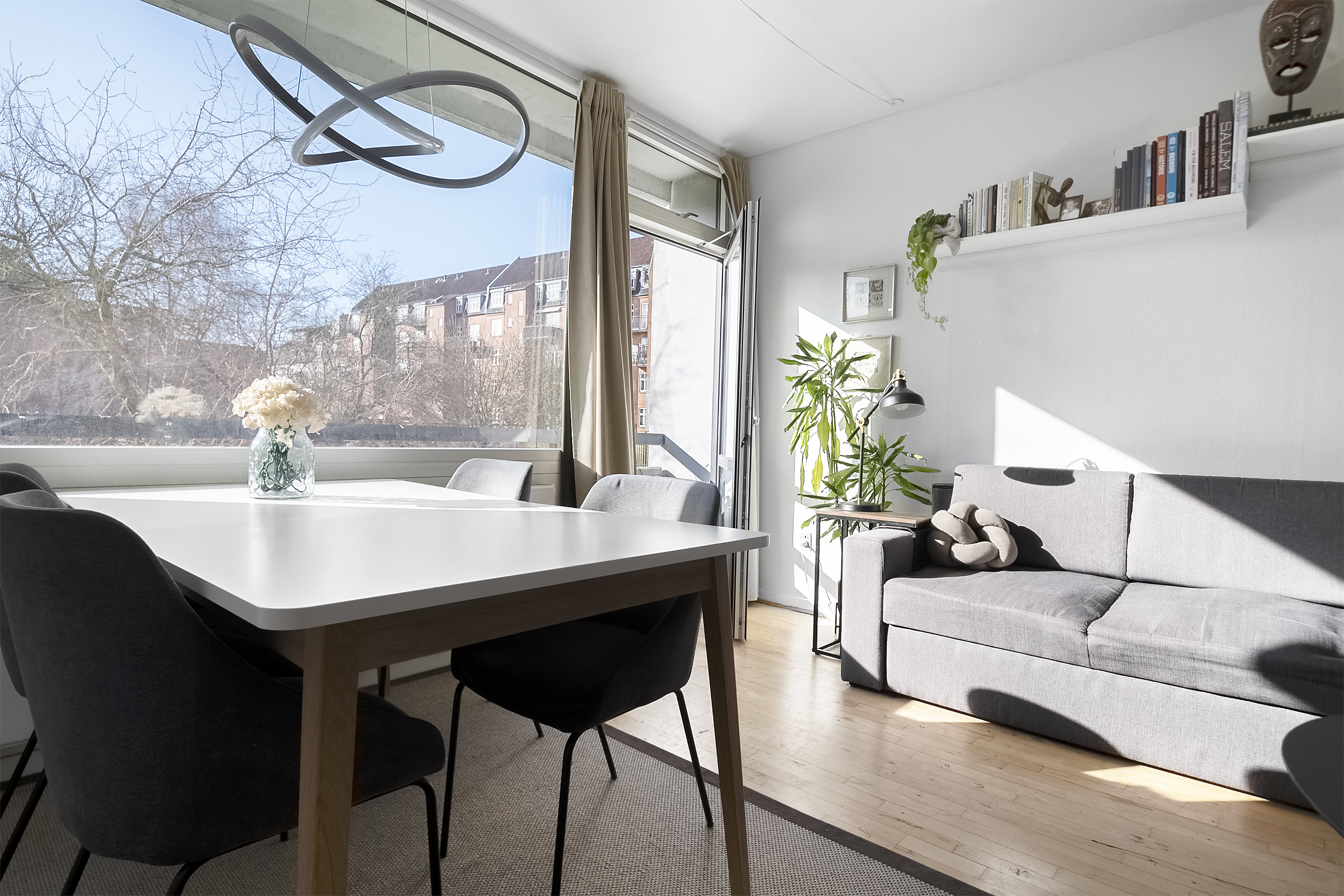 Fremhævet spisekøkken billede i fuldskærmstilstand. Billede af Edouard Suensons Gade 6, 1. u., Trøjborg, 8200 Aarhus N