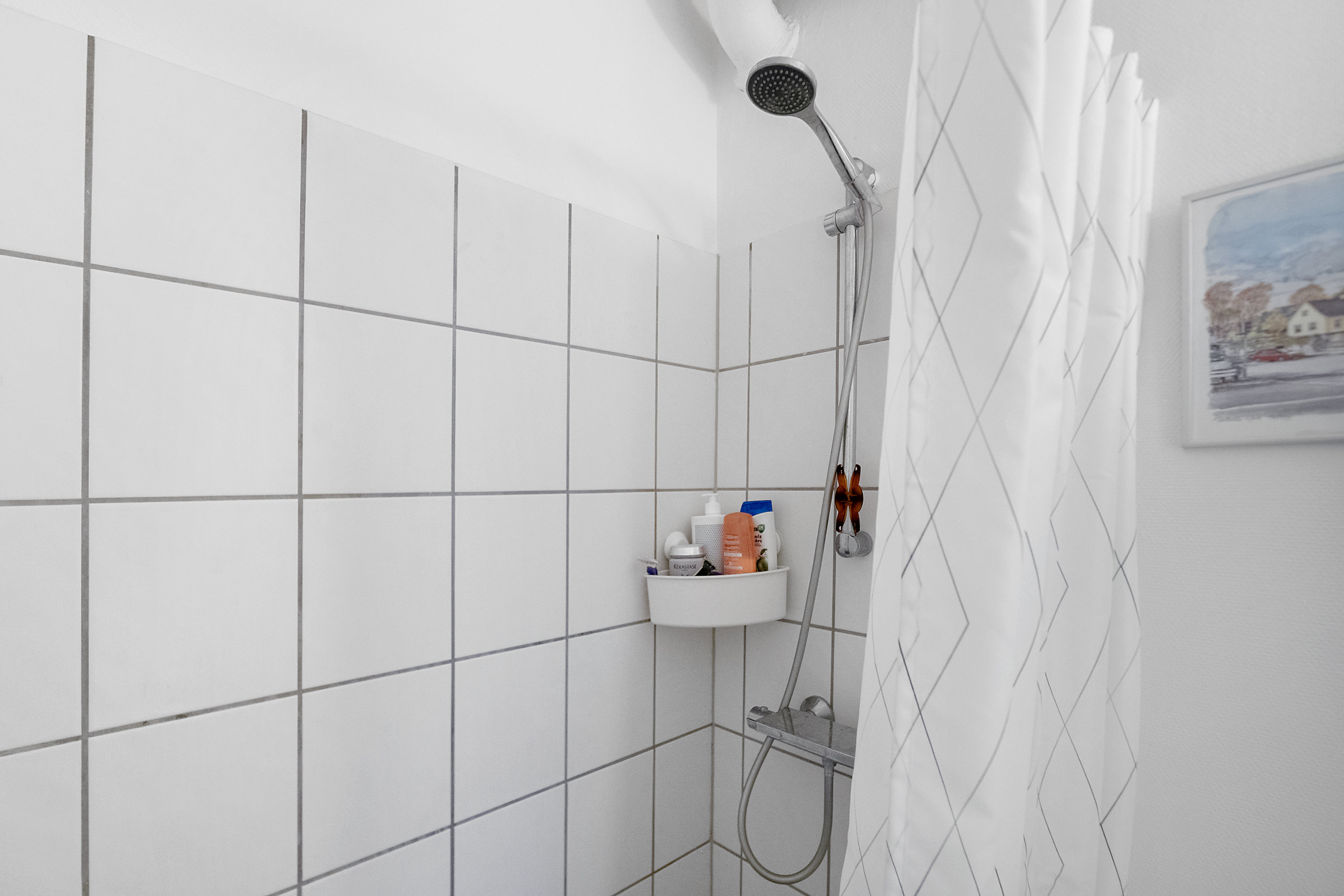 Fremhævet badeværelse billede i fuldskærmstilstand. Billede af Edouard Suensons Gade 6, 1. u., Trøjborg, 8200 Aarhus N