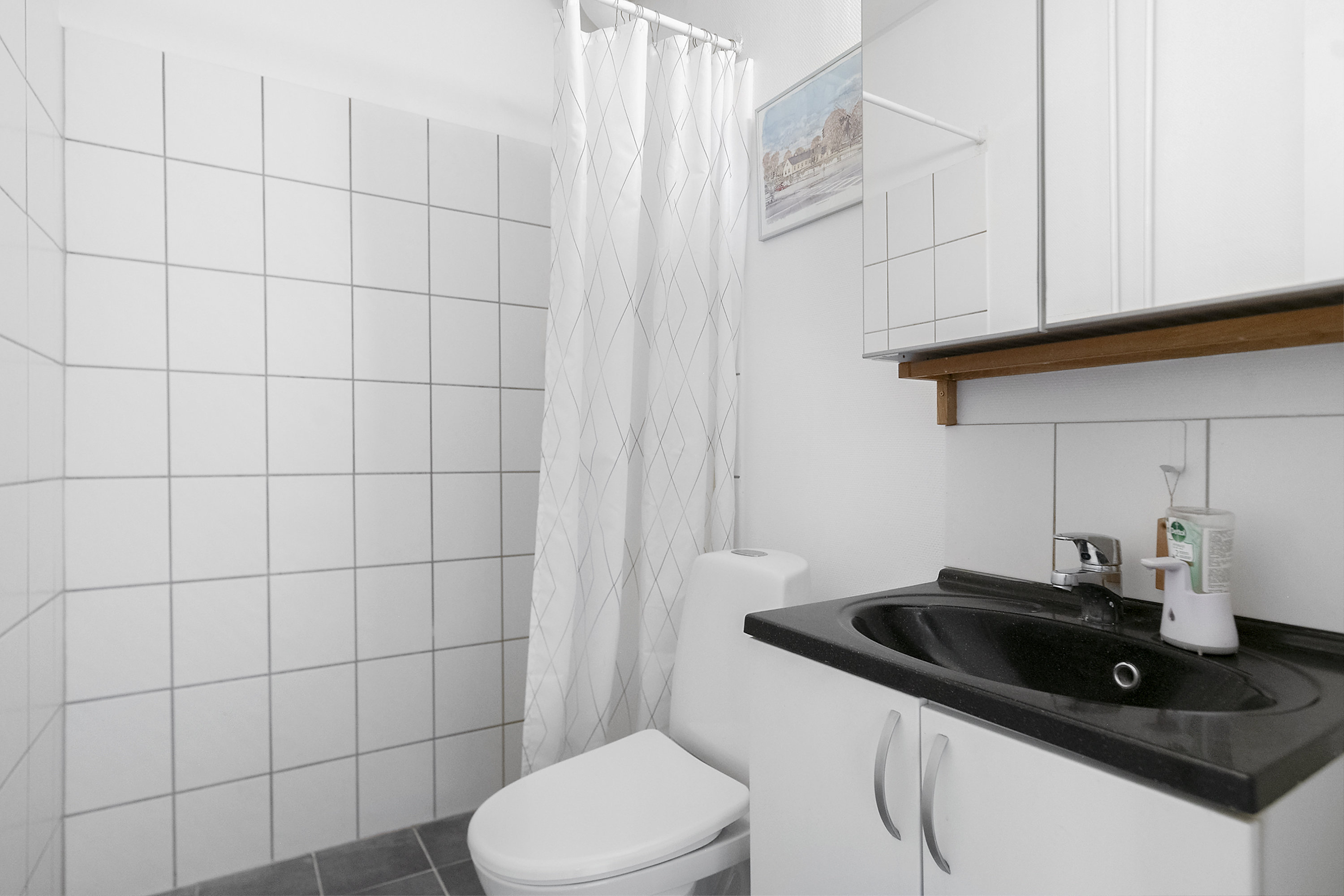 Fremhævet badeværelse billede i fuldskærmstilstand. Billede af Edouard Suensons Gade 6, 1. u., Trøjborg, 8200 Aarhus N