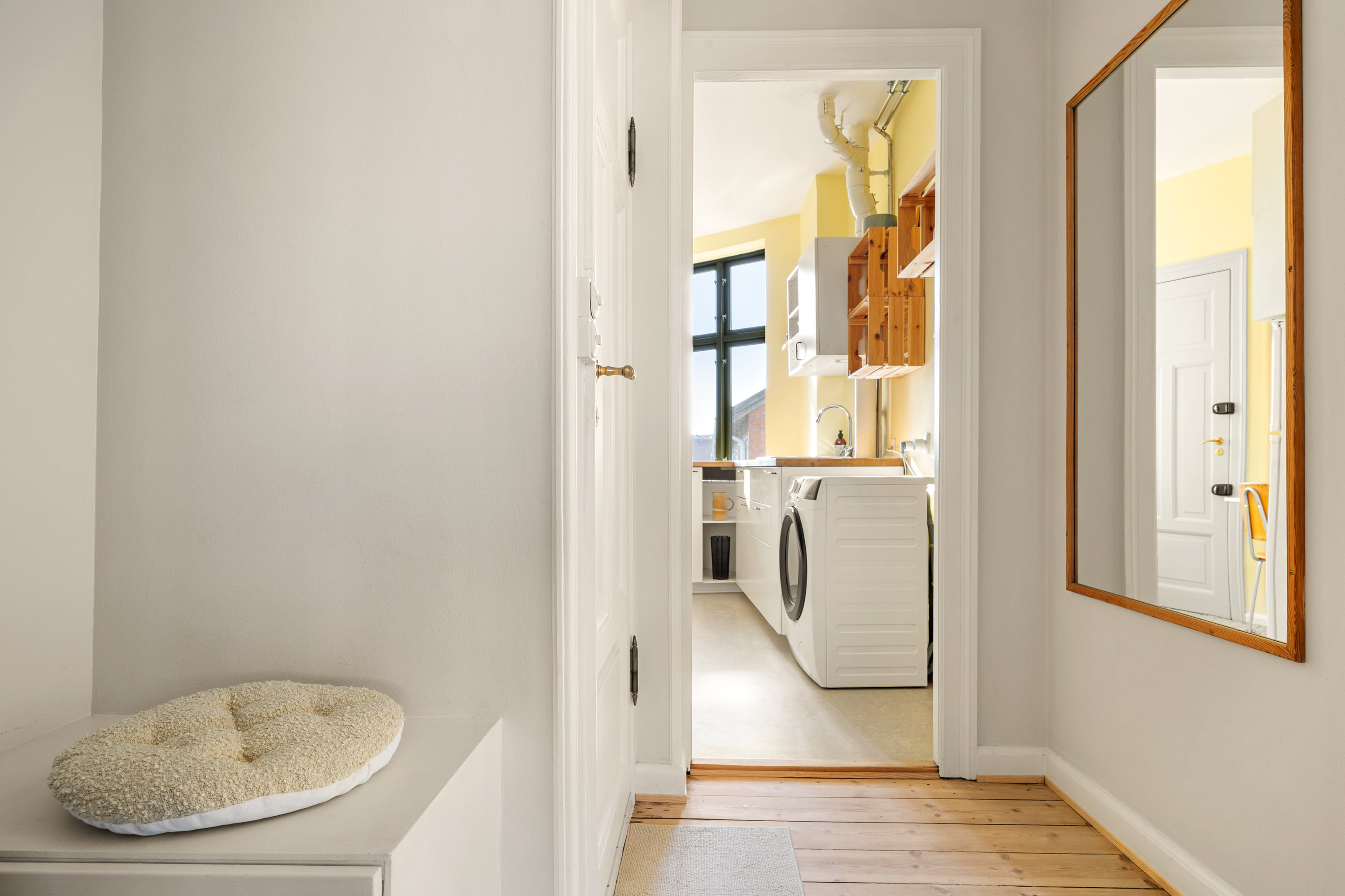 Fremhævet entré billede i fuldskærmstilstand. Billede af Fenrisgade 2, 4. th., 2200 København N