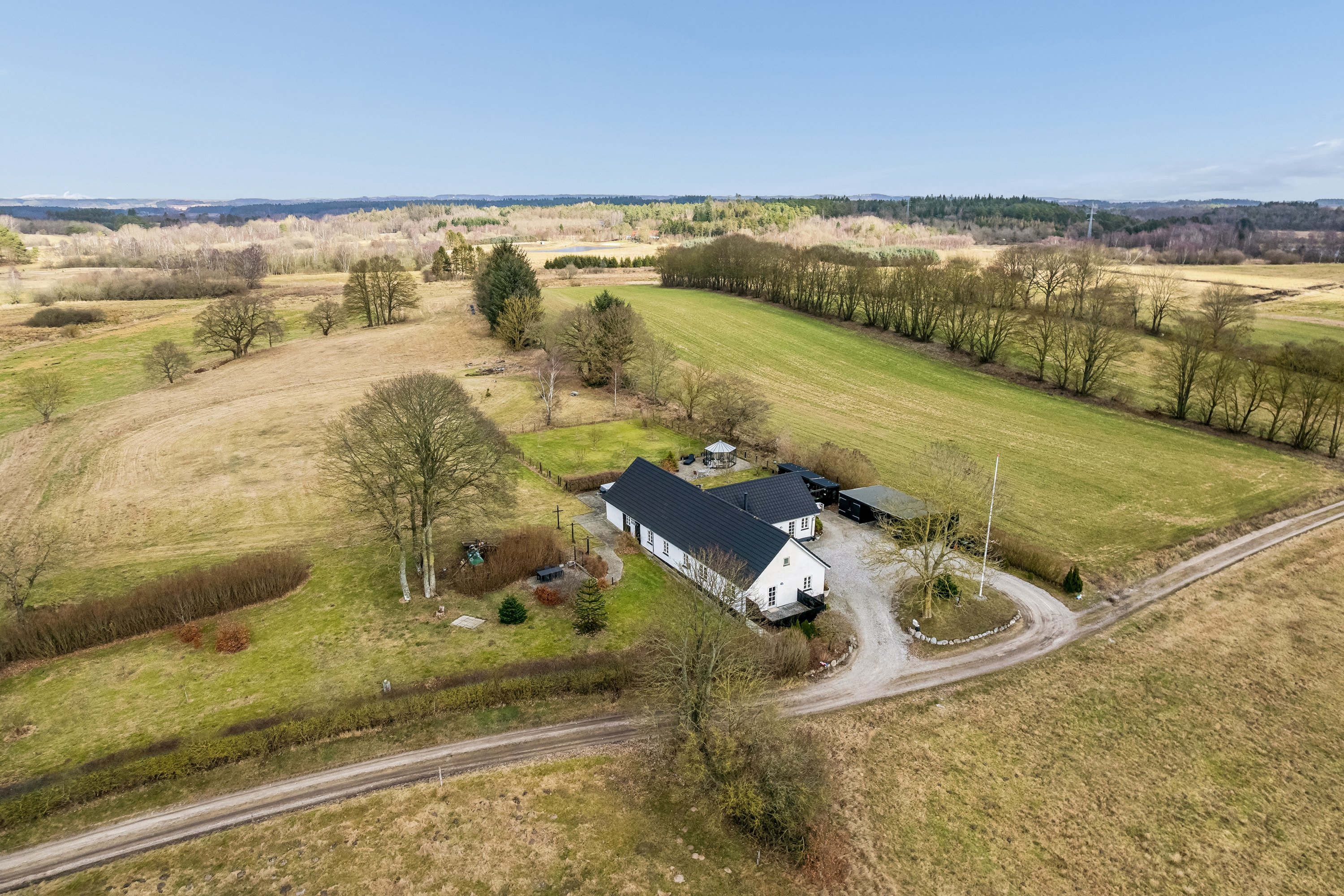 Fremhævet andet billede i fuldskærmstilstand. Billede af Kjærvej 9, Thorsager, 8410 Rønde