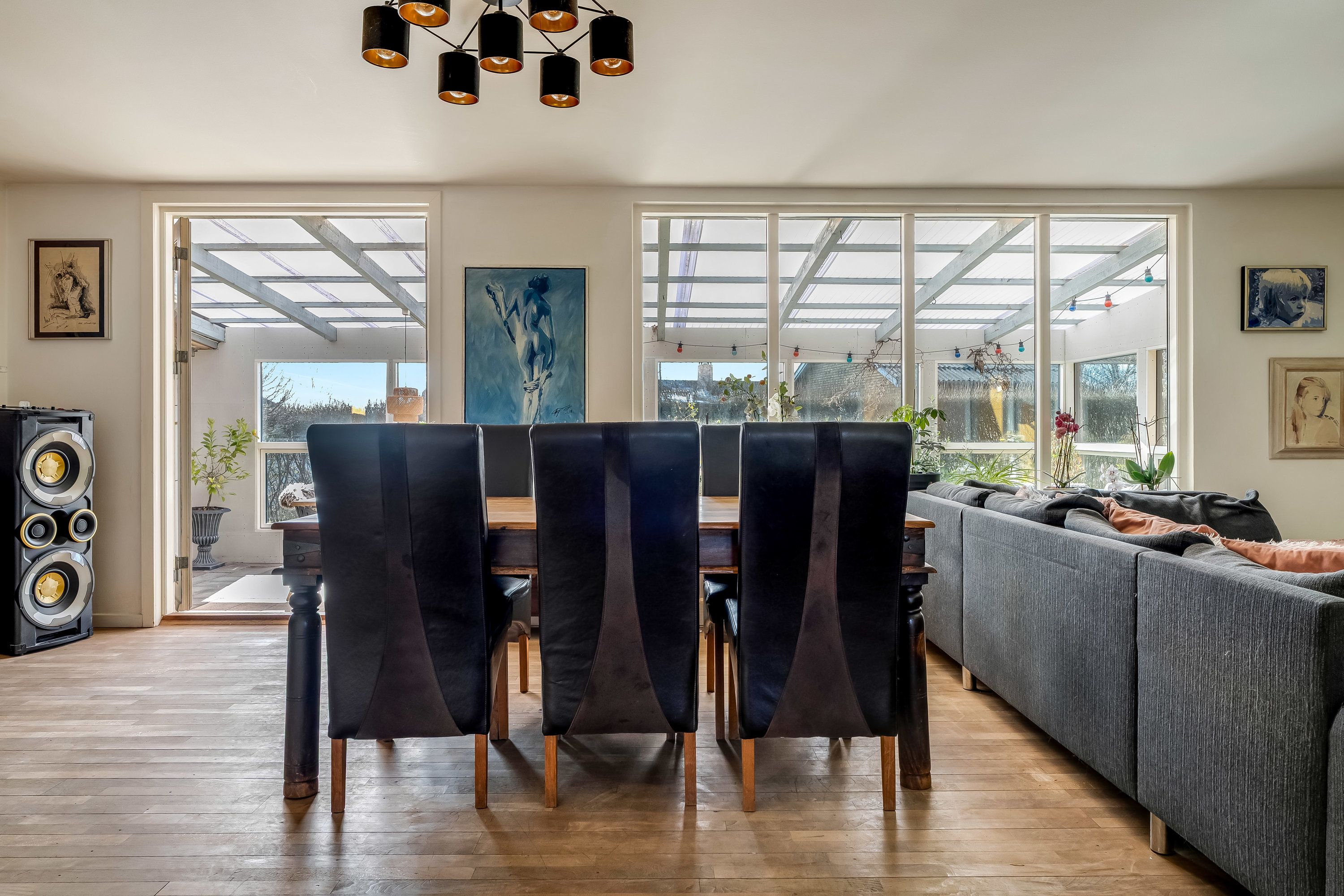 Fremhævet stue billede i fuldskærmstilstand. Billede af Lyngevej 10, Uvelse, 3550 Slangerup