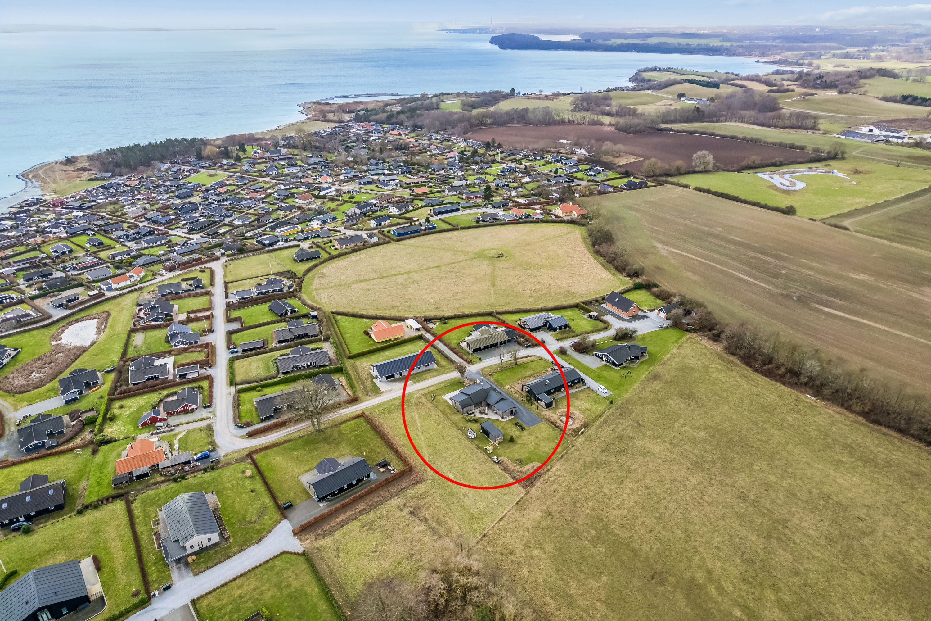 Fremhævet andet billede i fuldskærmstilstand. Billede af Stenhøjvej 16, Følle Strand, 8410 Rønde