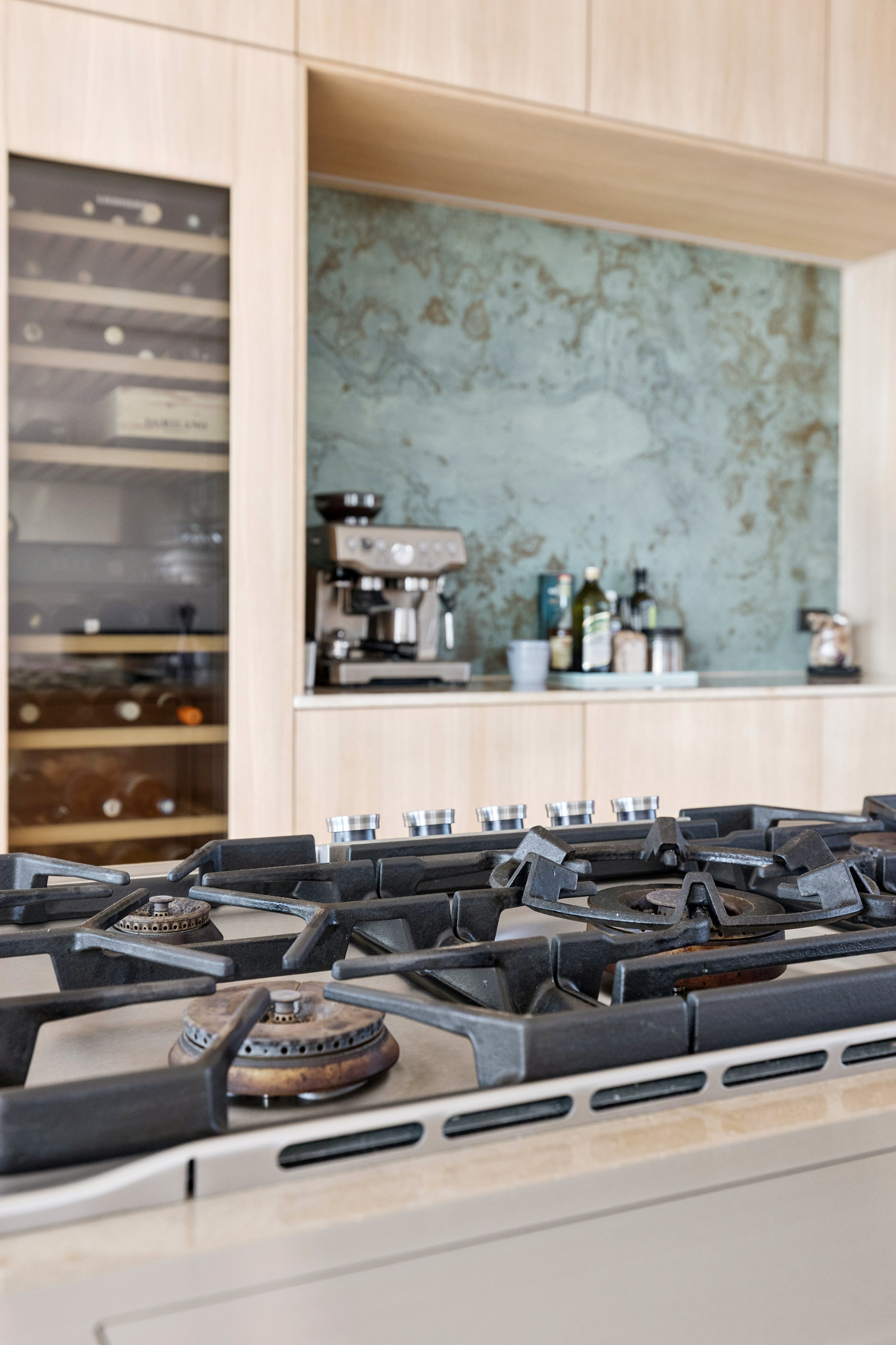 Fremhævet køkken billede i fuldskærmstilstand. Billede af Stenhøjvej 16, Følle Strand, 8410 Rønde