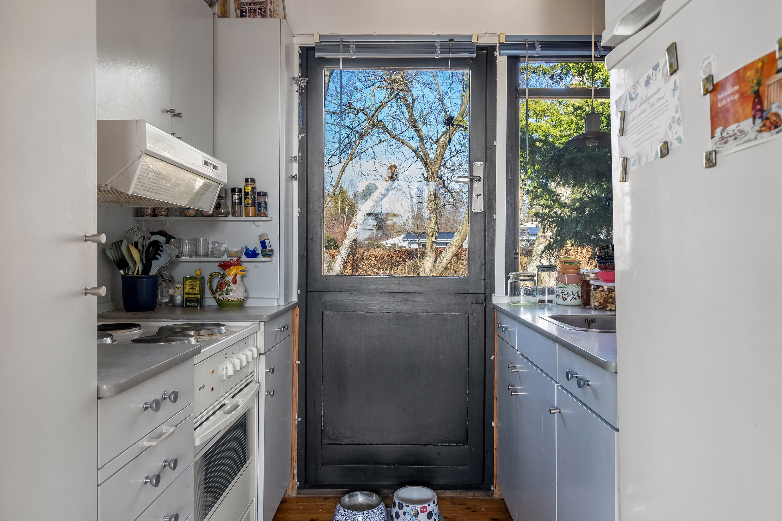 Fremhævet køkken billede i fuldskærmstilstand. Billede af Lundevangen 17, 3210 Vejby