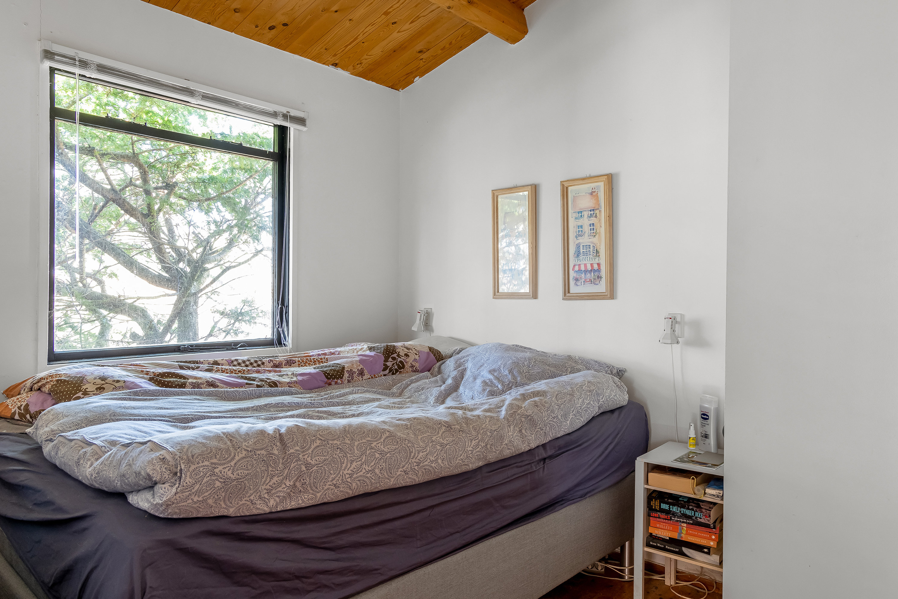 Fremhævet soveværelse billede i fuldskærmstilstand. Billede af Lundevangen 17, 3210 Vejby