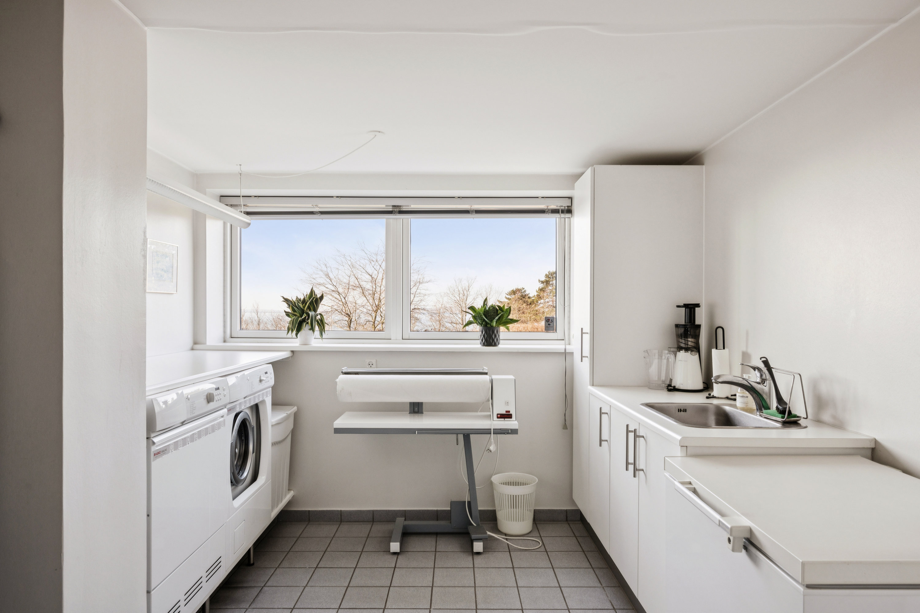 Fremhævet køkken billede i fuldskærmstilstand. Billede af Strandgårdshøj 41, 8400 Ebeltoft