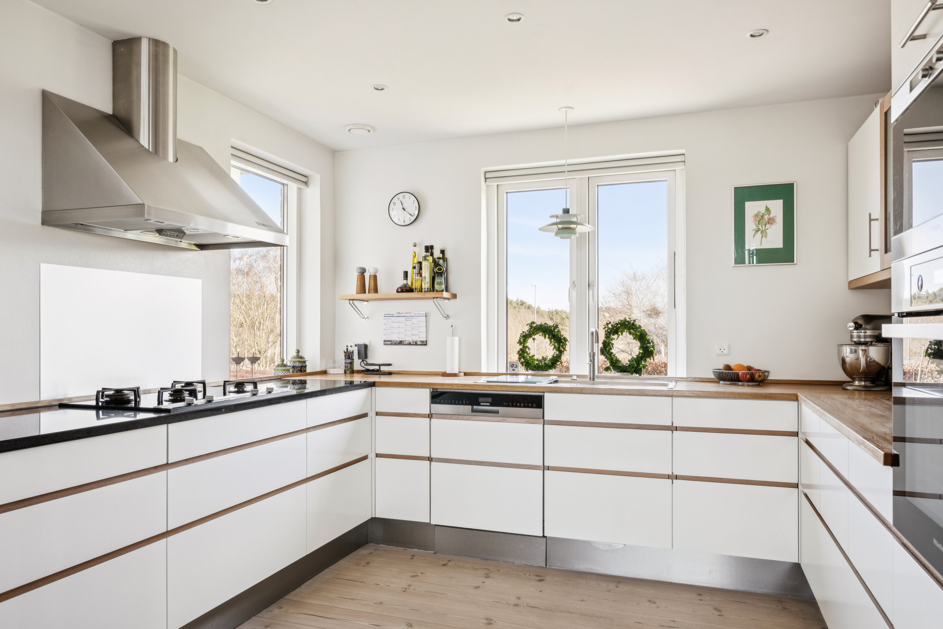 Fremhævet køkken billede i fuldskærmstilstand. Billede af Strandgårdshøj 41, 8400 Ebeltoft