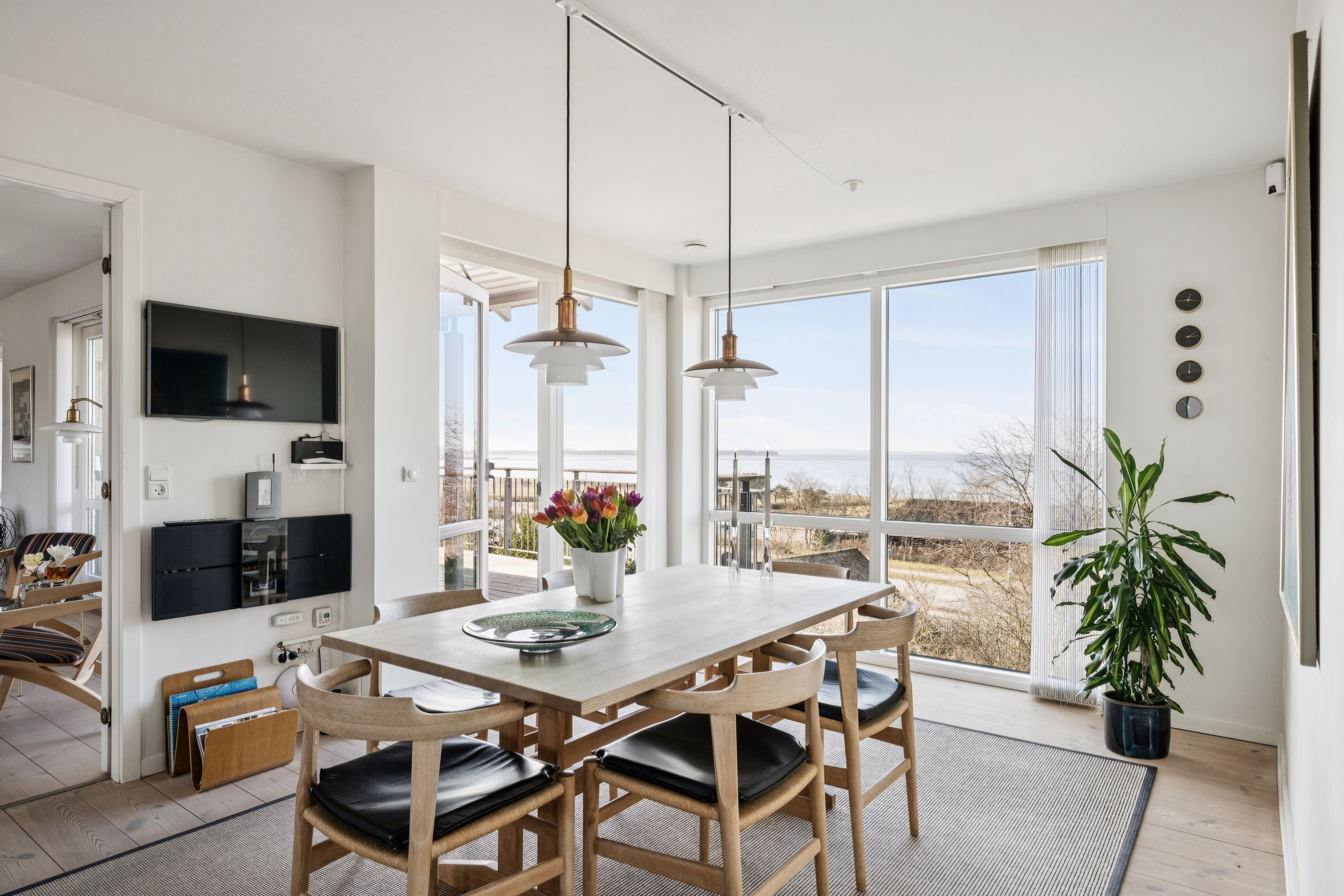 Fremhævet stue billede i fuldskærmstilstand. Billede af Strandgårdshøj 41, 8400 Ebeltoft