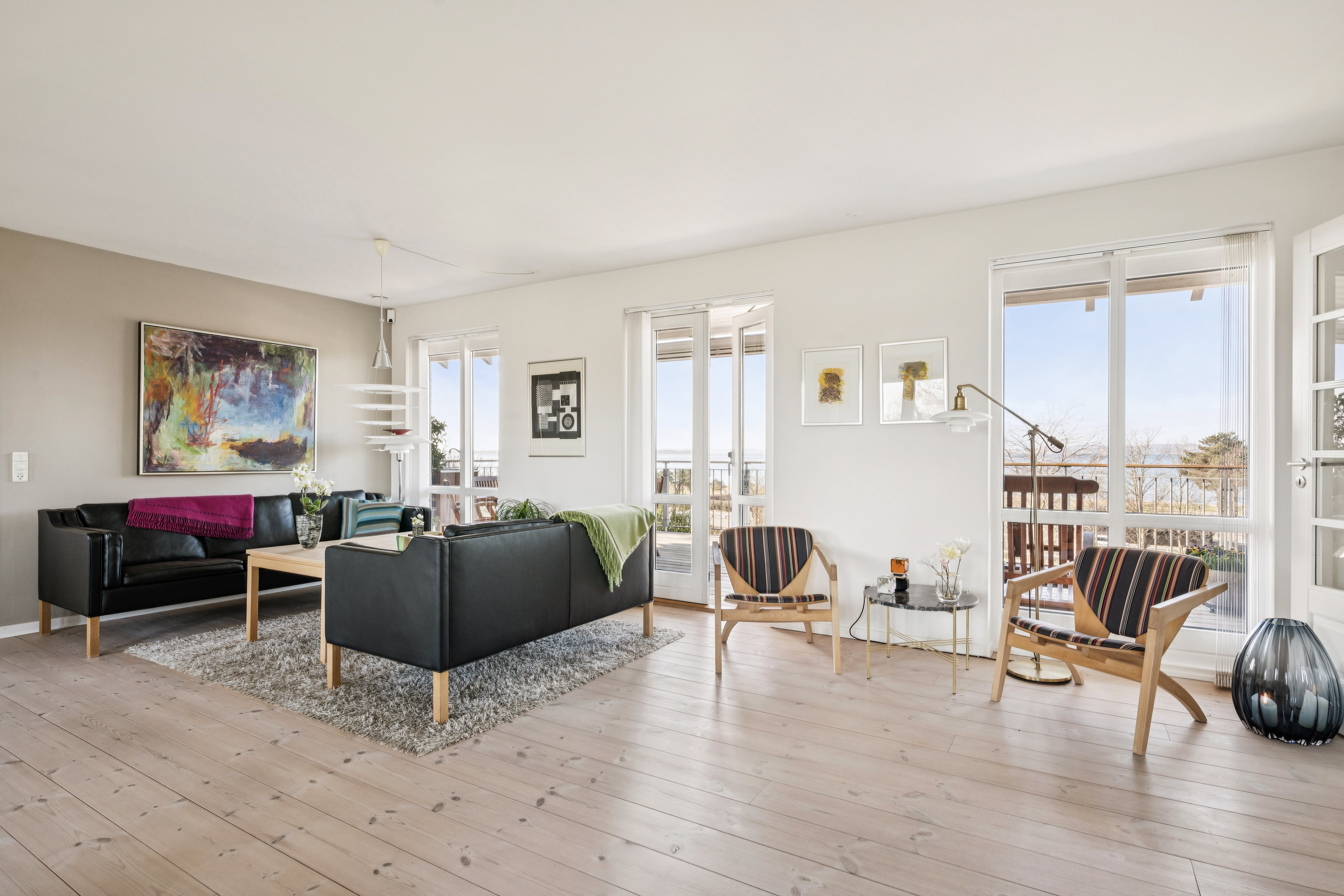 Fremhævet stue billede i fuldskærmstilstand. Billede af Strandgårdshøj 41, 8400 Ebeltoft