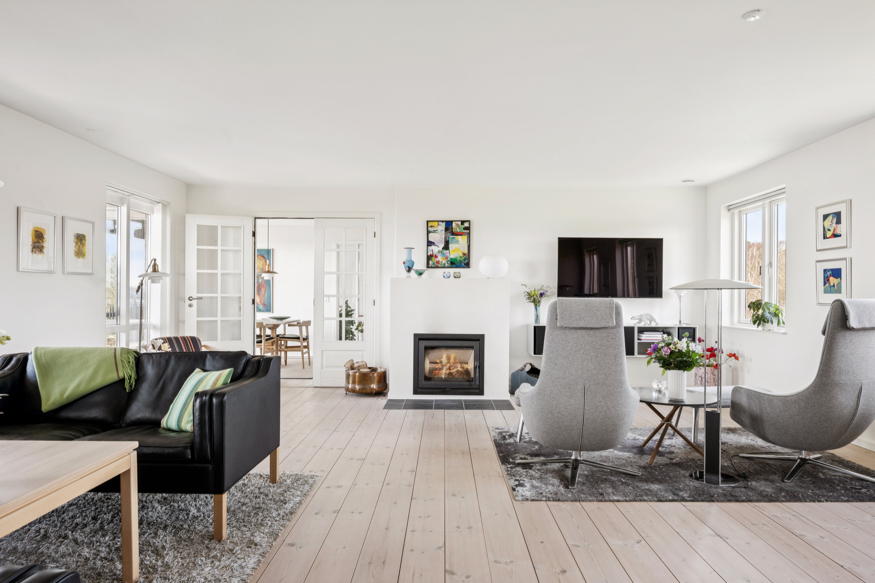 Fremhævet stue billede i fuldskærmstilstand. Billede af Strandgårdshøj 41, 8400 Ebeltoft