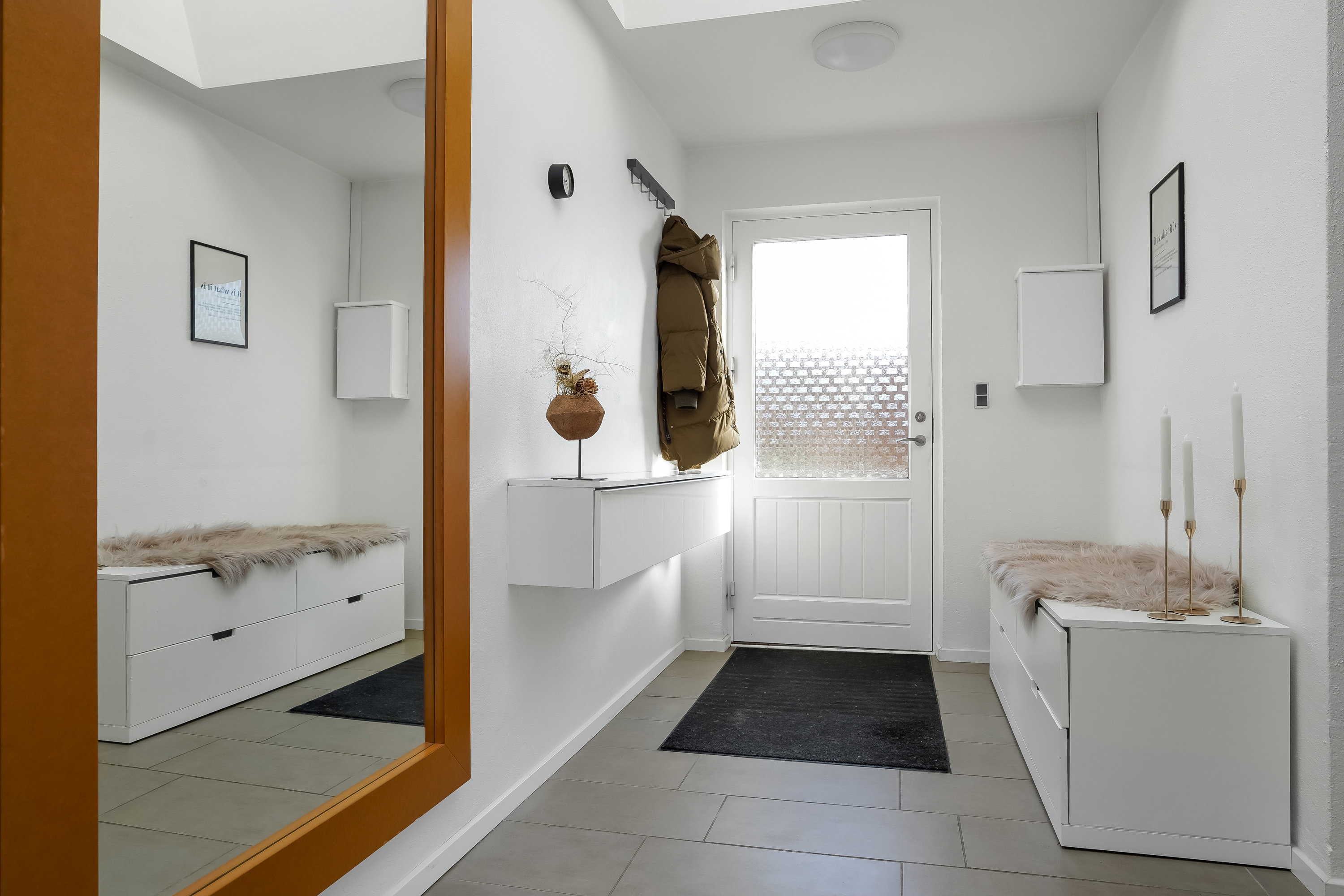 Fremhævet entré billede i fuldskærmstilstand. Billede af Vinkelvej 2B, 8740 Brædstrup