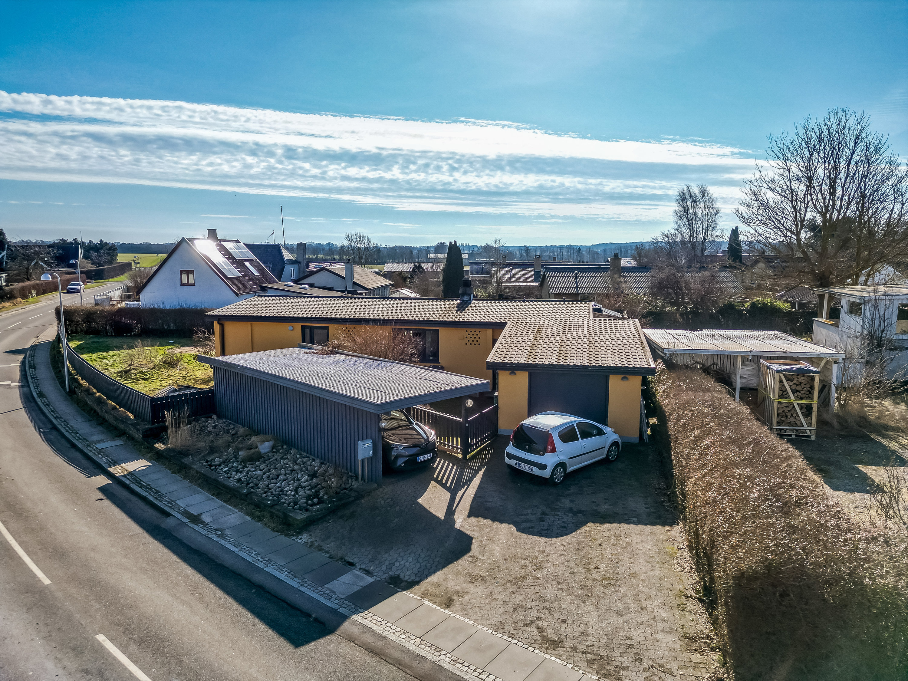 Fremhævet facade billede i fuldskærmstilstand. Billede af Lyngevej 10, Uvelse, 3550 Slangerup