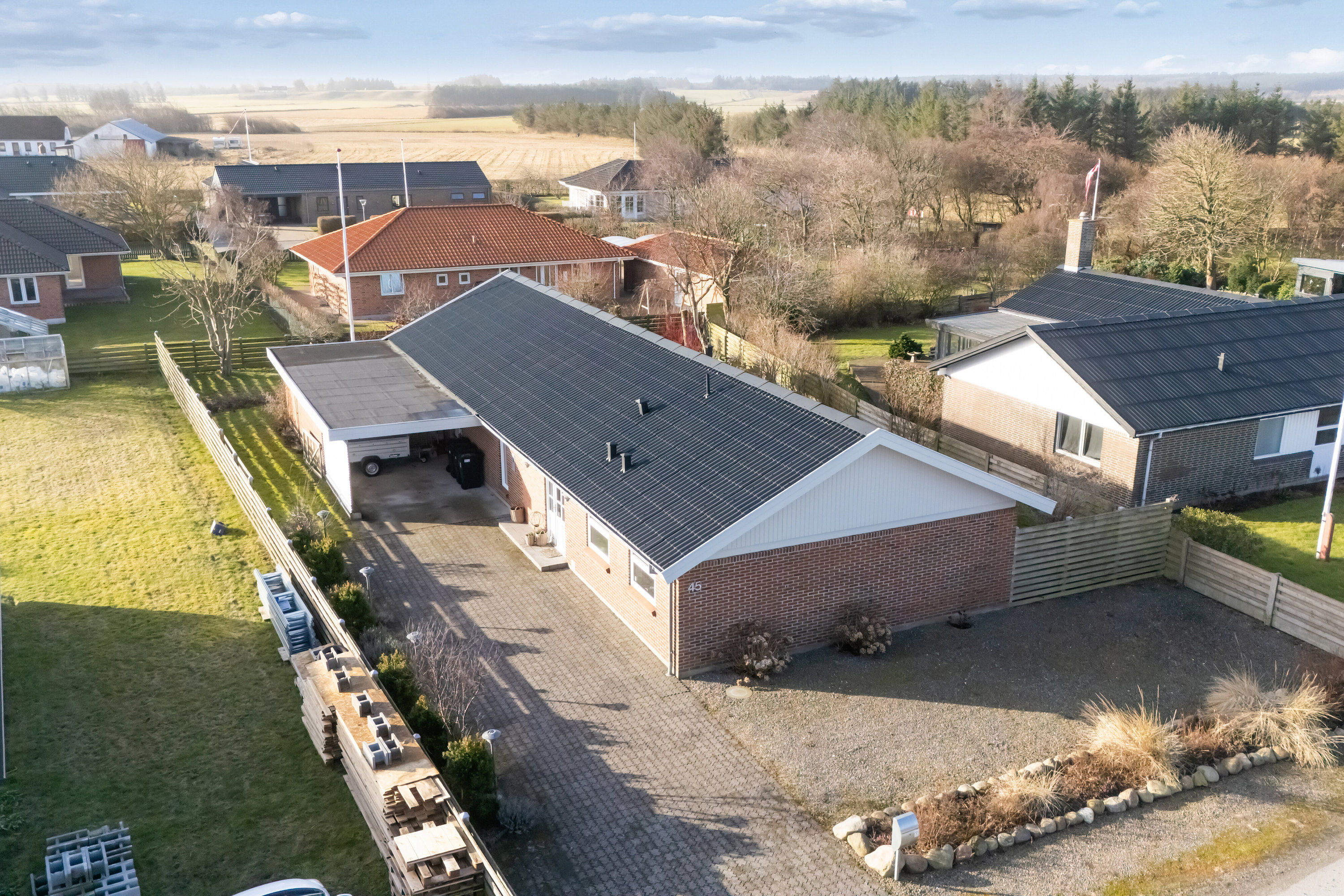 Fremhævet luftfoto billede i fuldskærmstilstand. Billede af Bybakken 45, Ræhr, 7730 Hanstholm