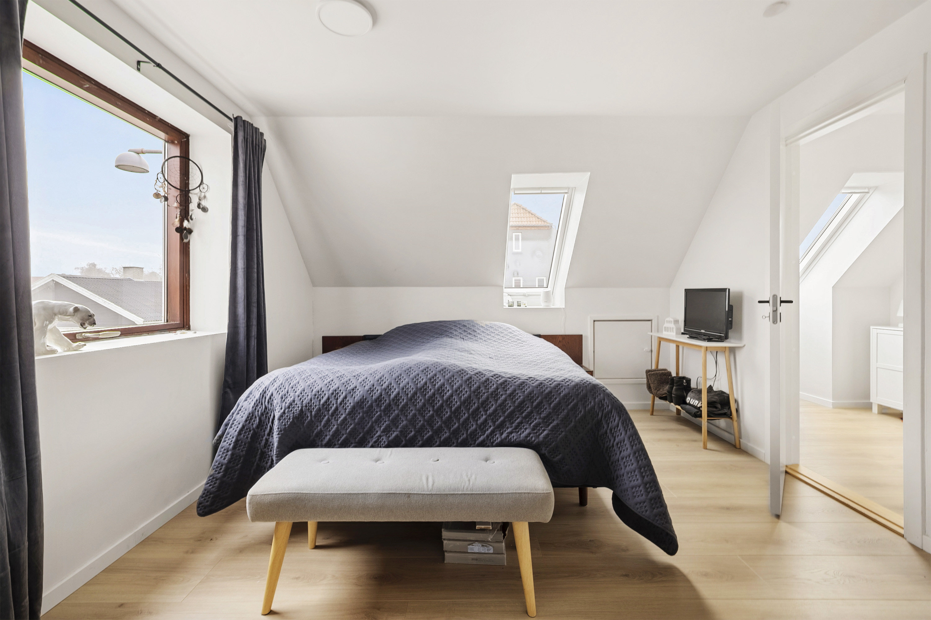 Fremhævet soveværelse billede i fuldskærmstilstand. Billede af Søvænget 4, 4220 Korsør