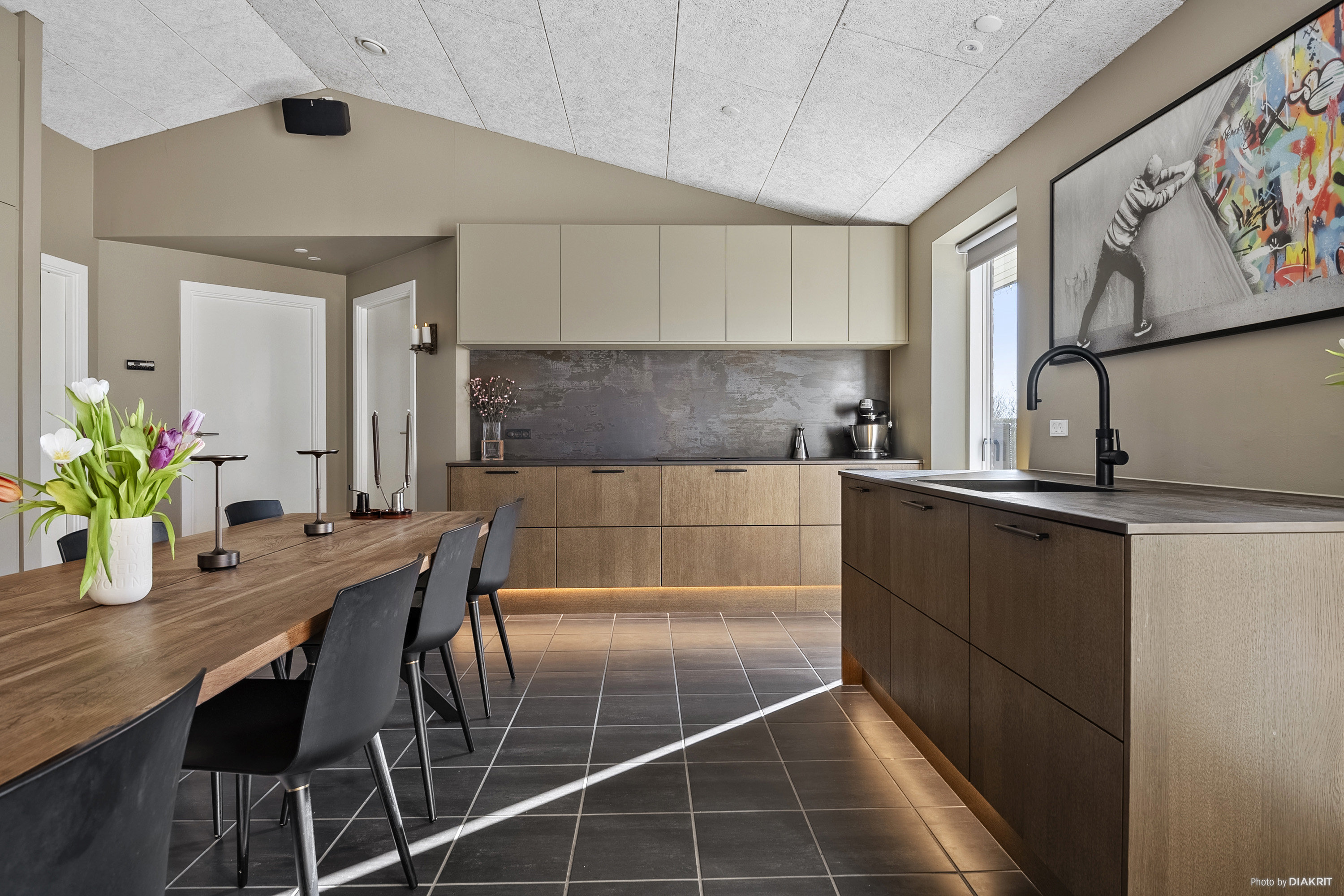 Fremhævet spisestue billede i fuldskærmstilstand. Billede af Smedegade 107, Ørting, 8300 Odder