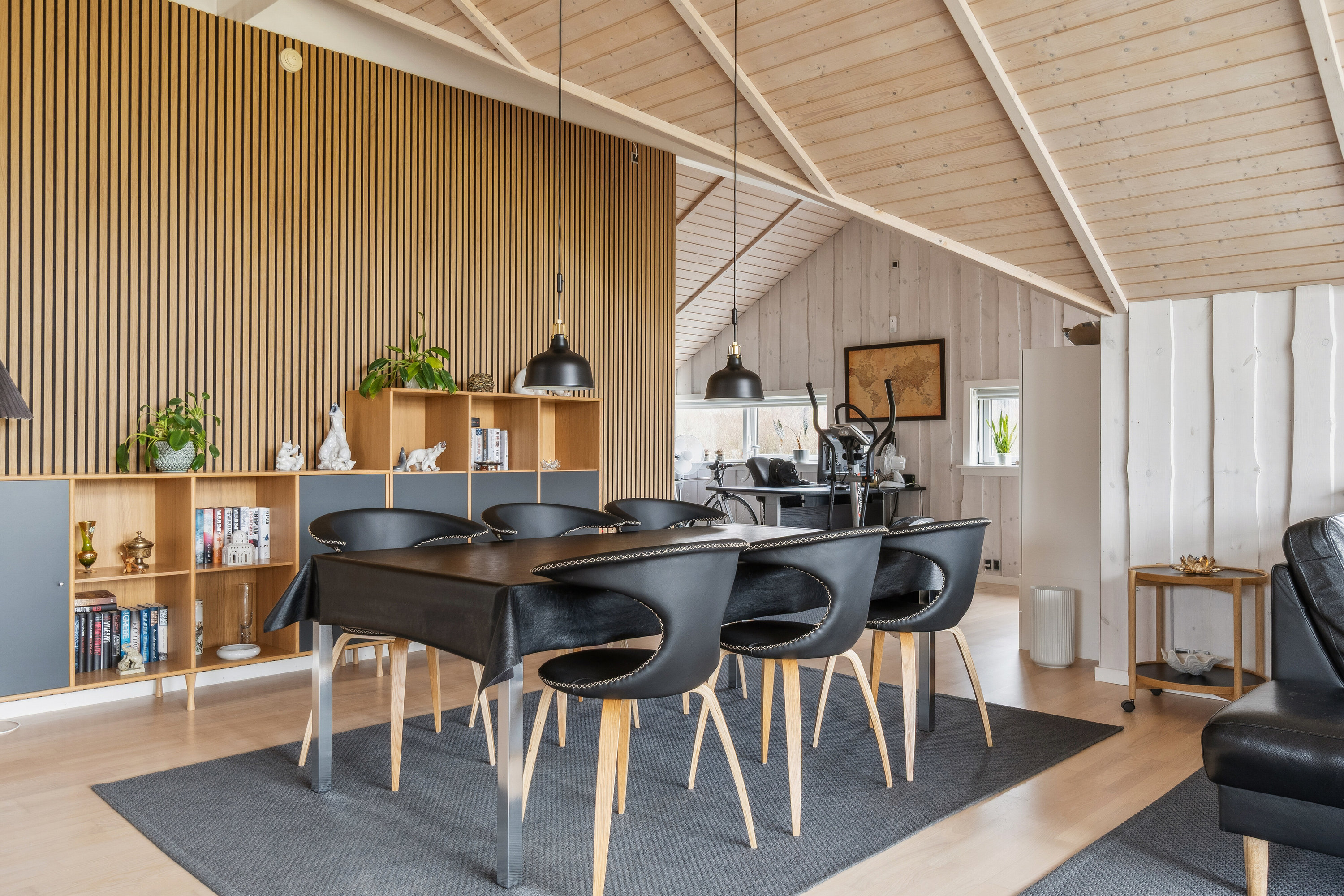 Fremhævet spisestue billede i fuldskærmstilstand. Billede af Engtoften 19, Kelstrup, 4200 Slagelse