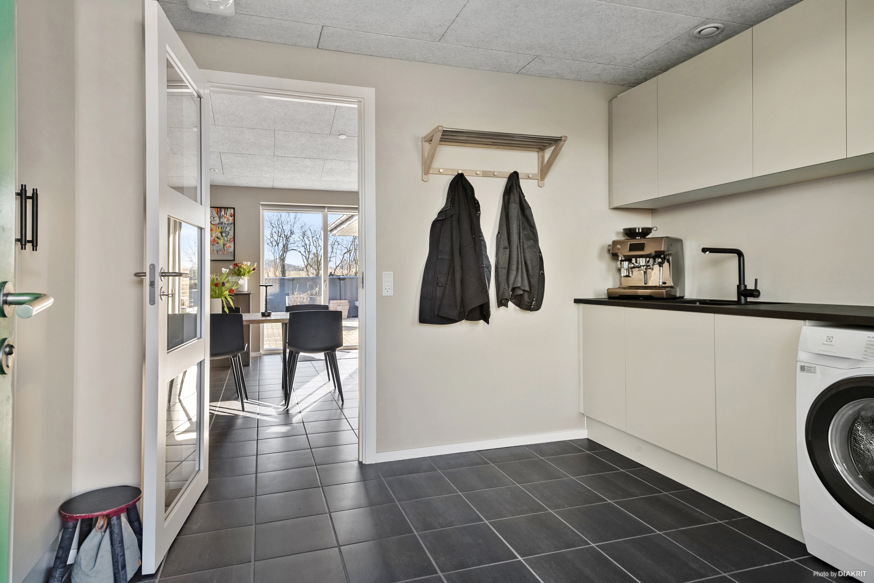 Fremhævet værelse billede i fuldskærmstilstand. Billede af Smedegade 107, Ørting, 8300 Odder