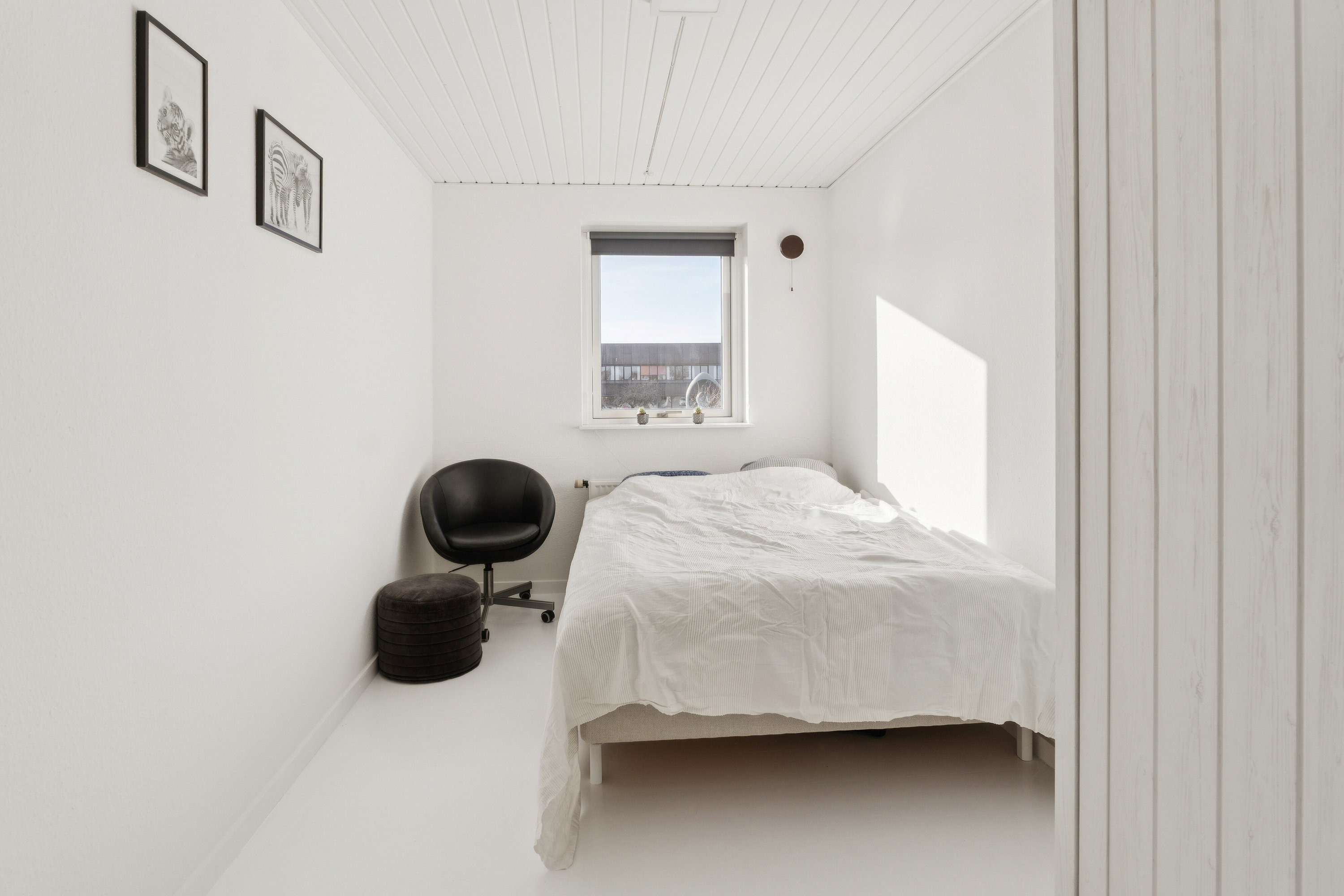 Fremhævet soveværelse billede i fuldskærmstilstand. Billede af Risbjerggårds Alle 2A, 2650 Hvidovre