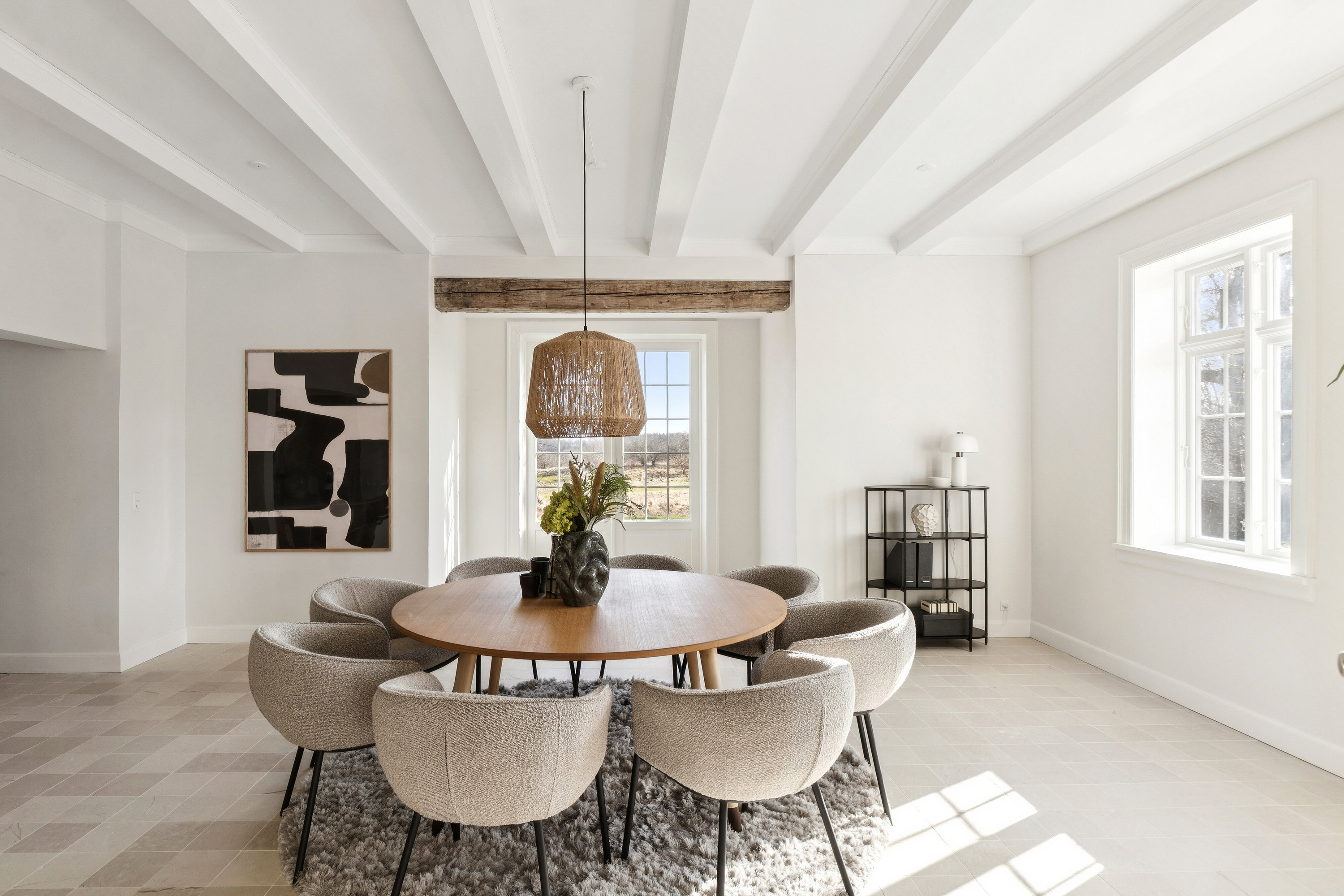 Fremhævet spisestue billede i fuldskærmstilstand. Billede af Højbjerggårdsvej 63, Øverød, 2840 Holte