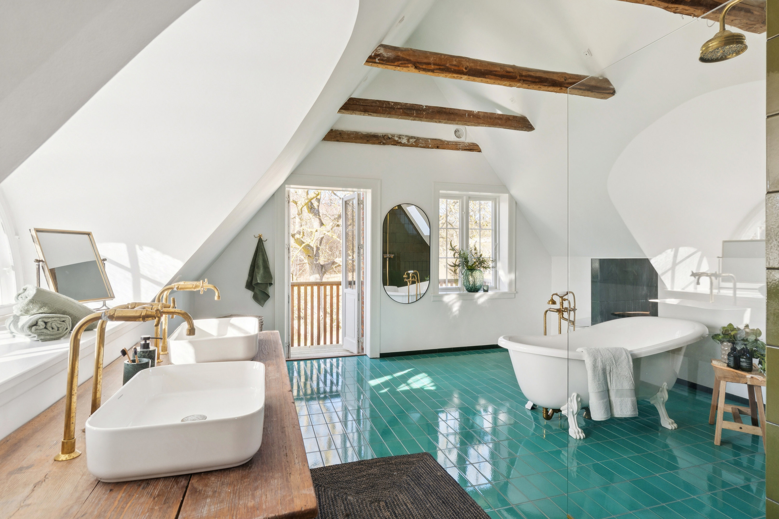 Fremhævet badeværelse billede i fuldskærmstilstand. Billede af Højbjerggårdsvej 63, Øverød, 2840 Holte