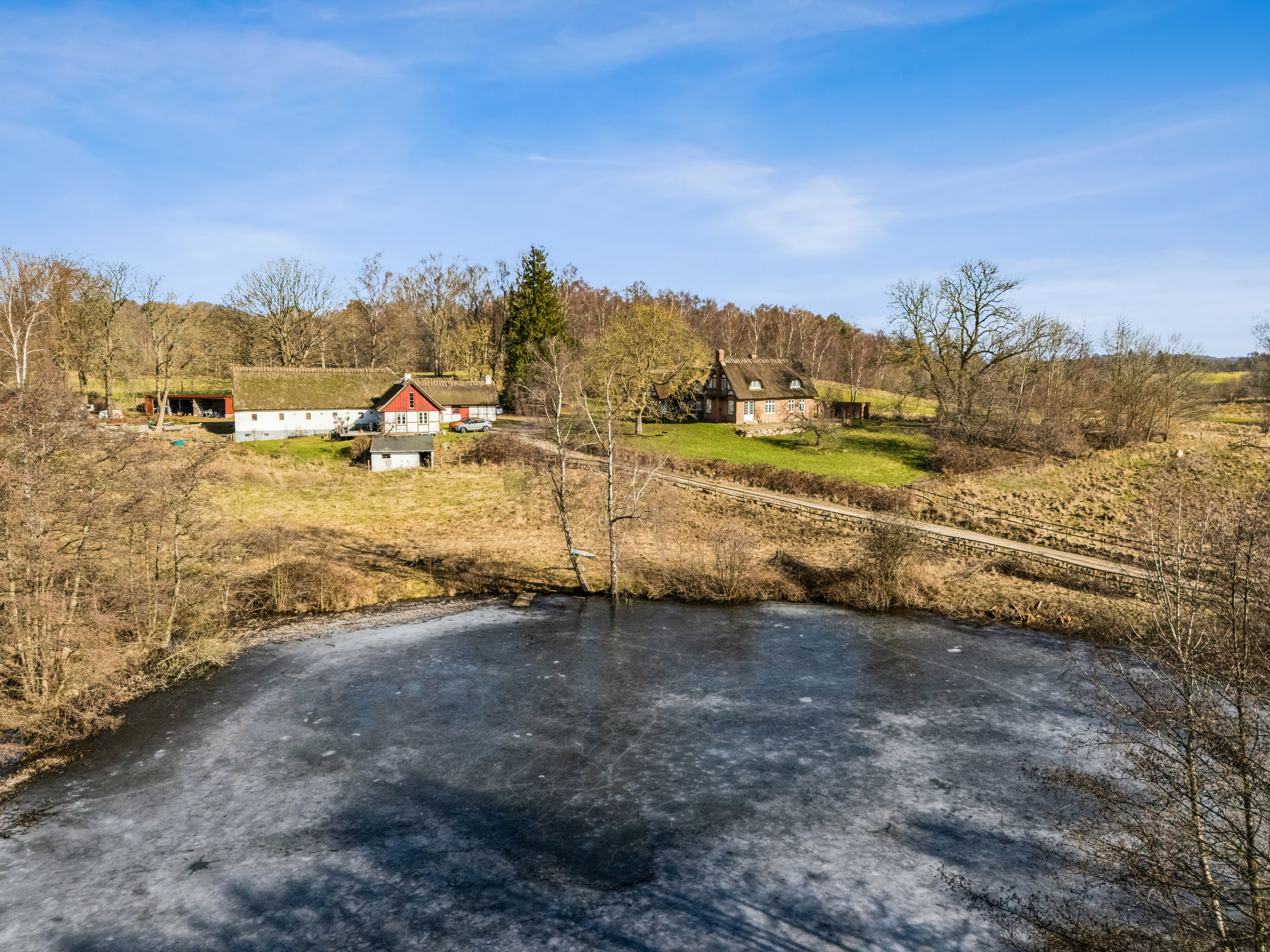 Fremhævet luftfoto billede i fuldskærmstilstand. Billede af Højbjerggårdsvej 63, Øverød, 2840 Holte