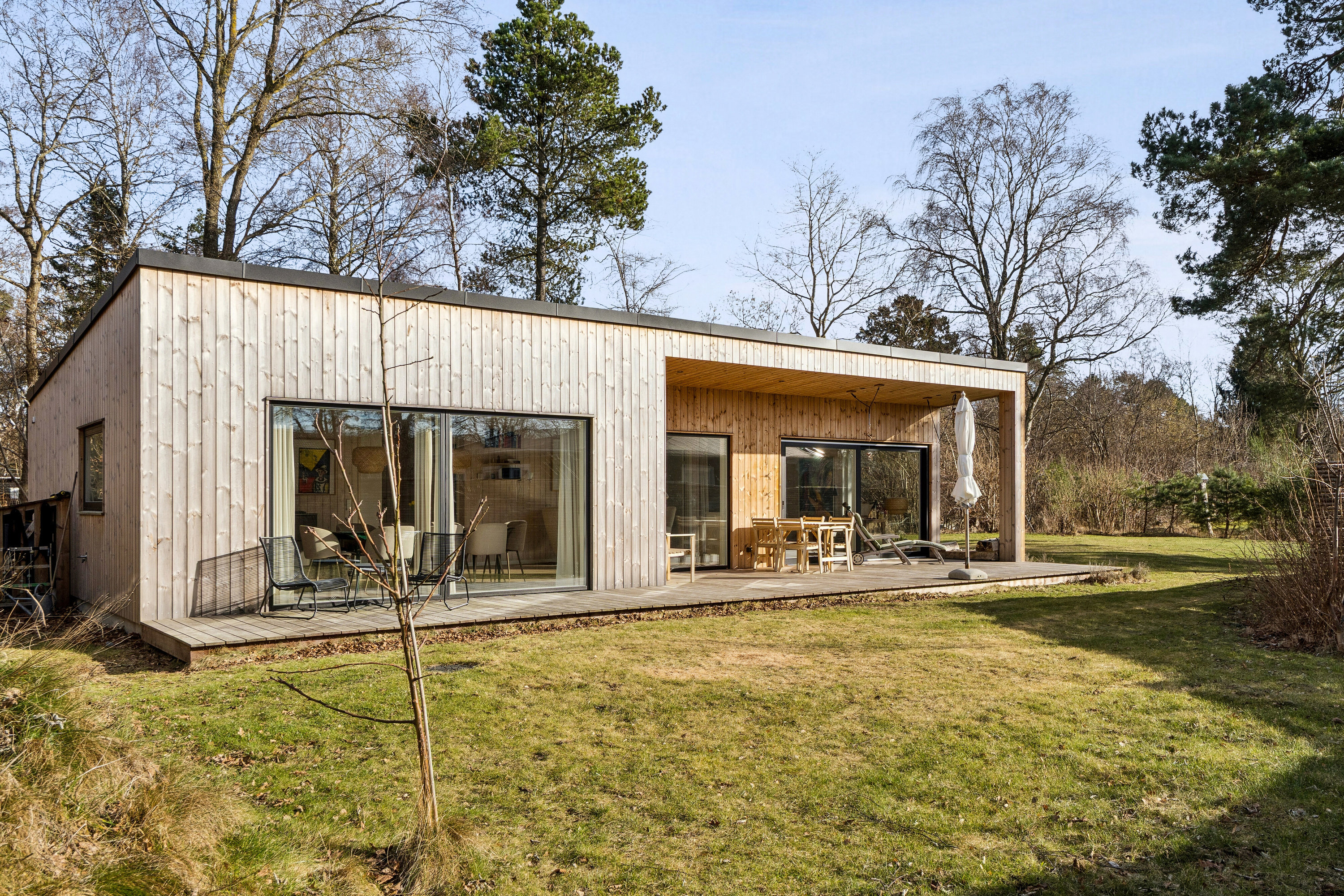 Fremhævet set fra haven billede i fuldskærmstilstand. Billede af Hjertegræsvej 26, Asserbo, 3300 Frederiksværk